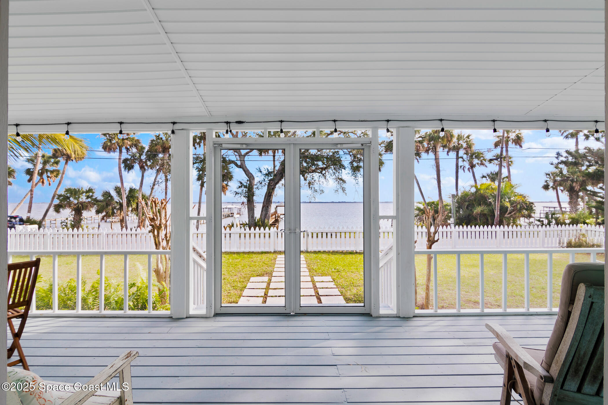 3945 Indian River Drive