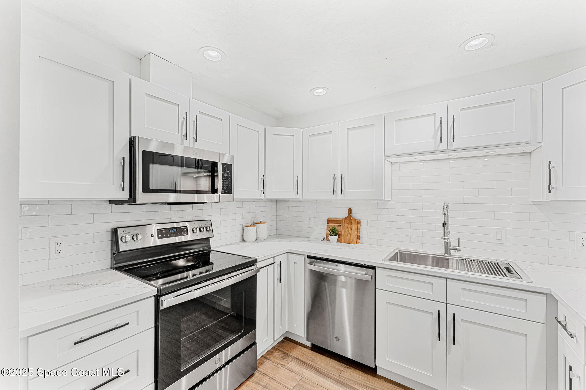 641 Greenwood Manor Circle 32-H