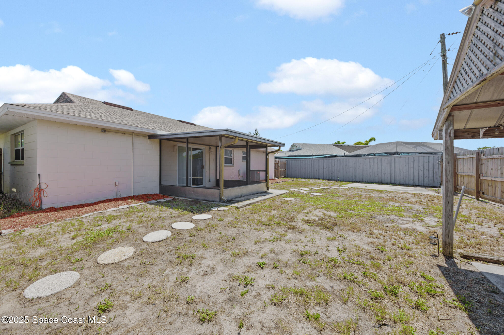 1325 Johns Circle