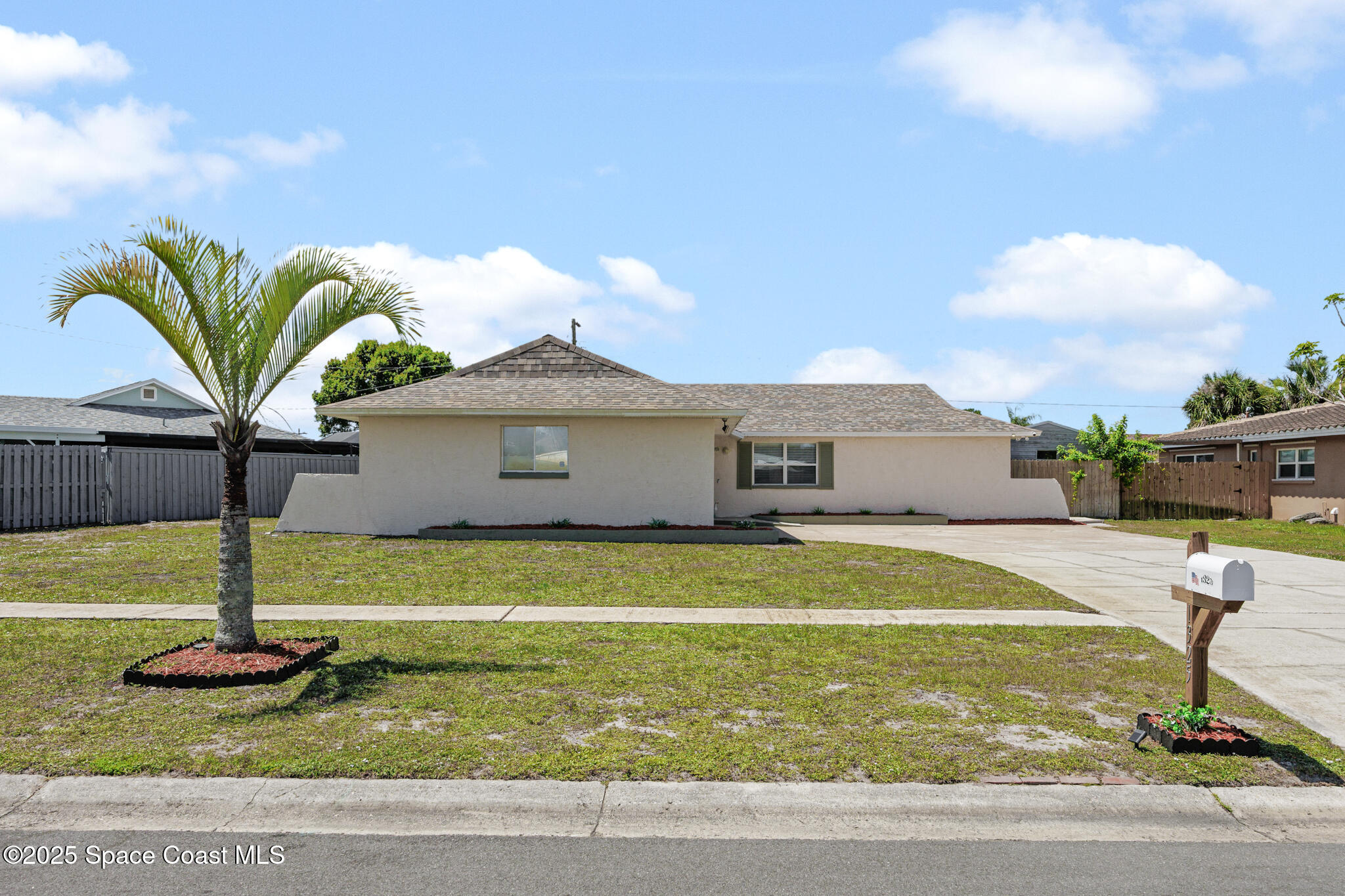 1325 Johns Circle