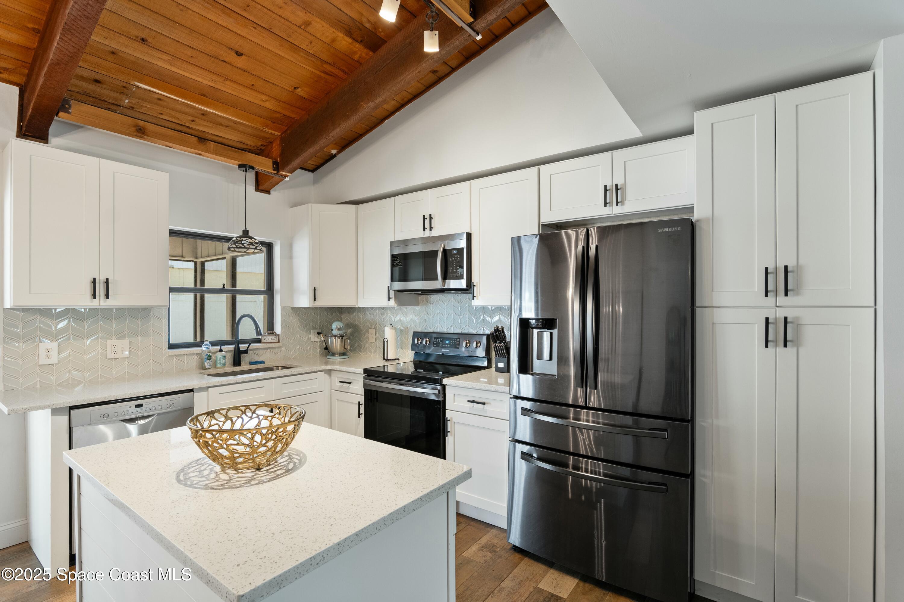 245 Applewood Circle
