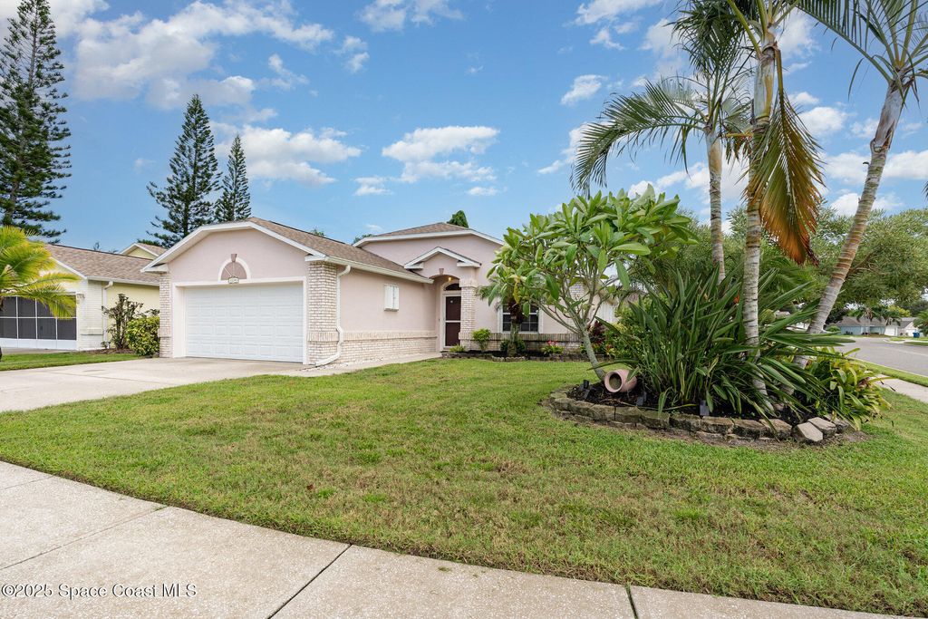 Photo of 1190 Pine Creek Circle NE, Palm Bay, FL 32905 (MLS # 1058553)