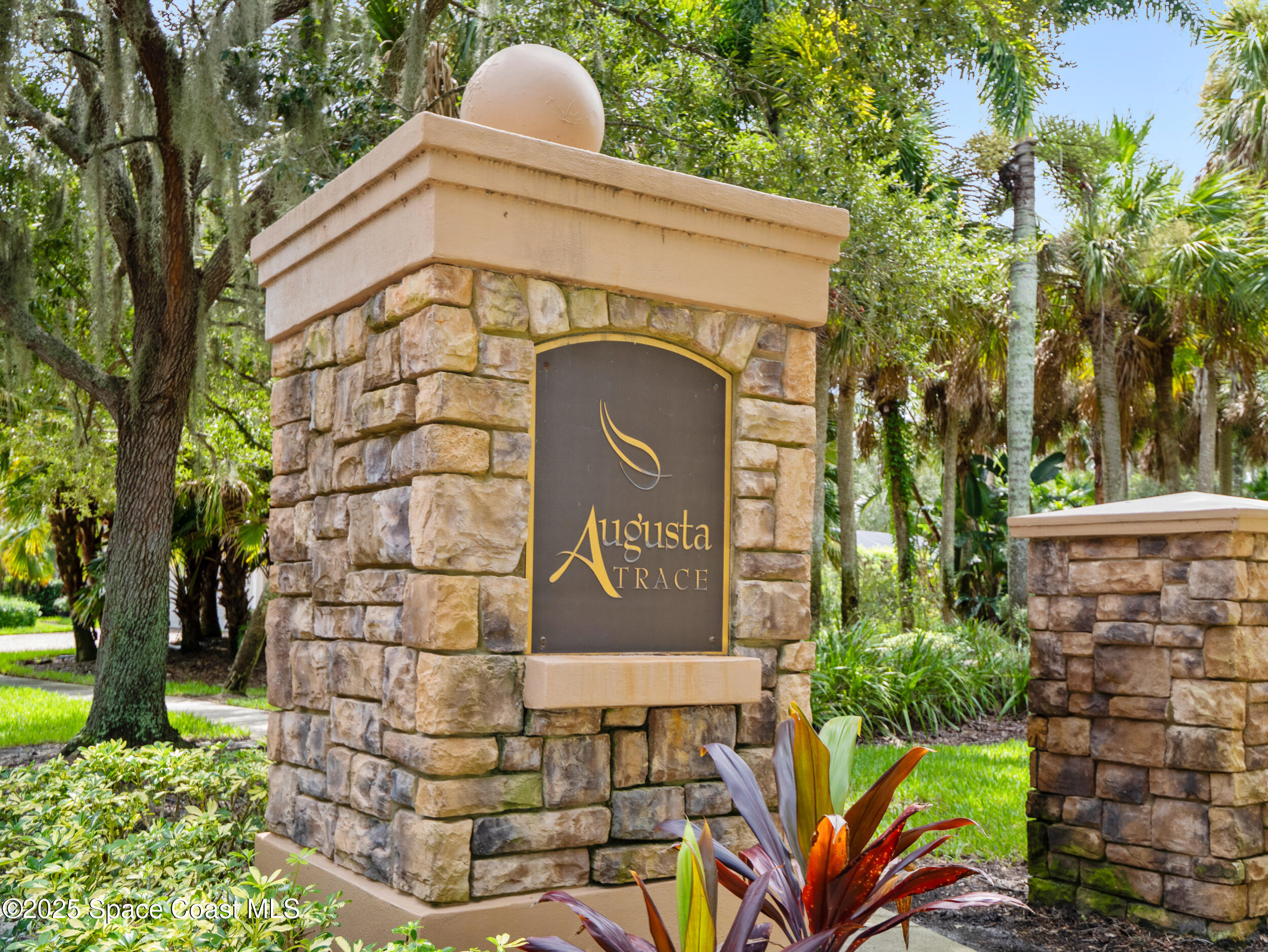 1990 Admiralty Boulevard