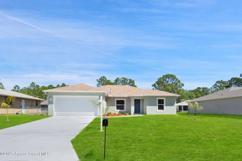 723 Geddes Street SW Palm Bay FL 32908