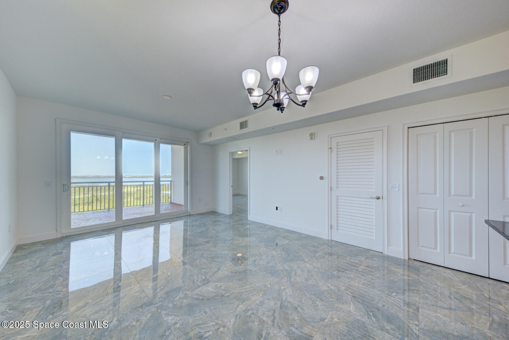 735 Pilot Lane 901