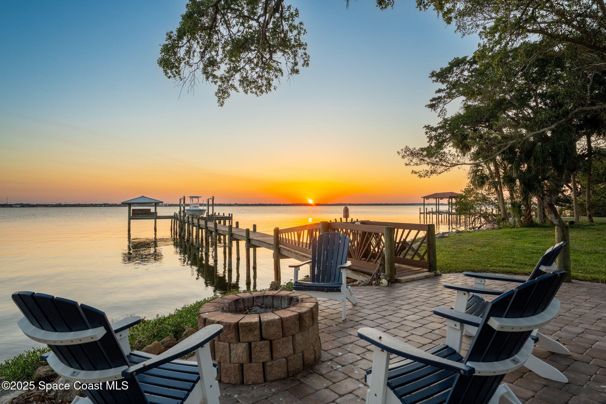 10160 S Tropical Trail