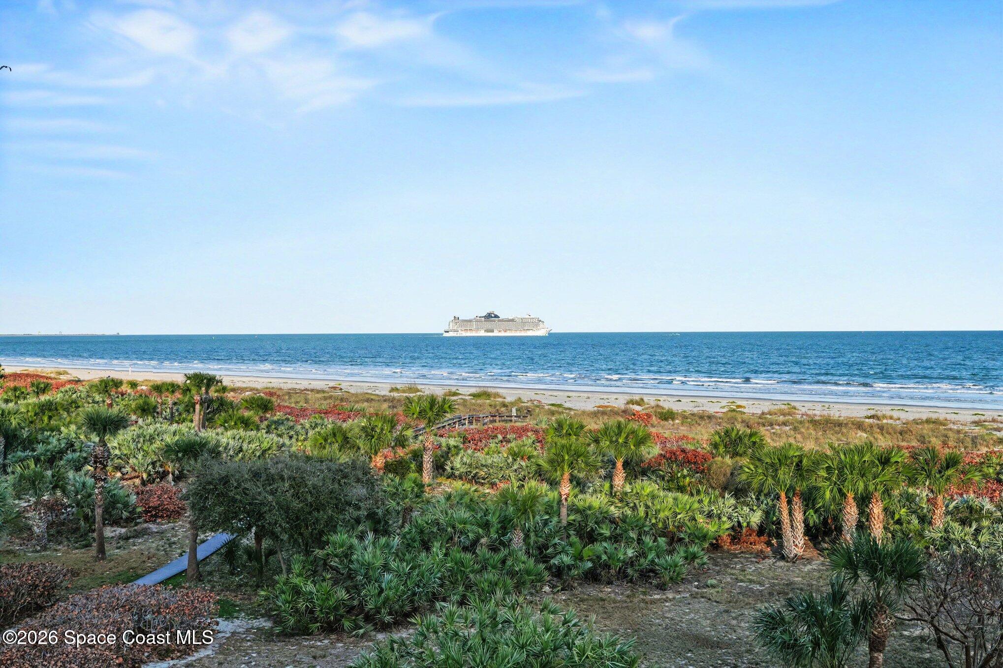 8700 Ridgewood Avenue A403