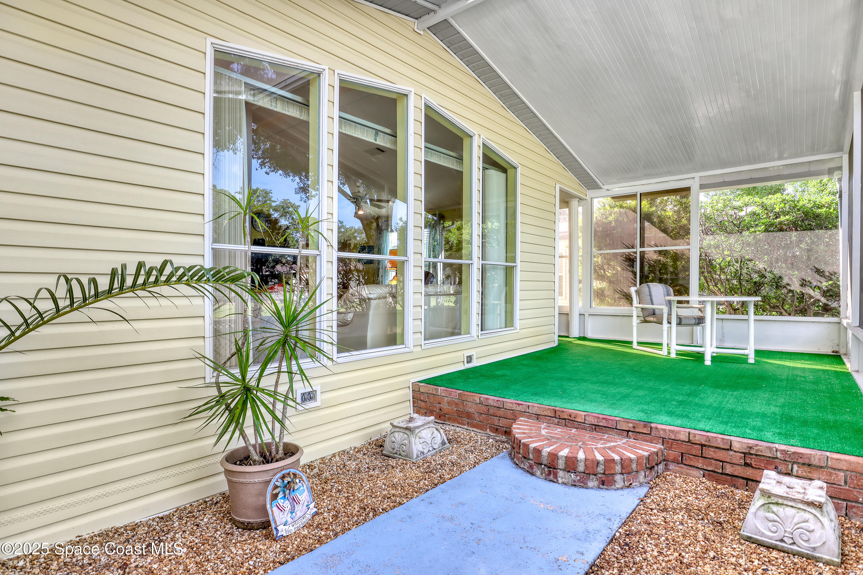 137 Woodsmill Boulevard 55