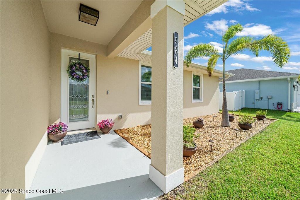 Photo of 984 Captiva Island Circle SW, Palm Bay, FL 32908 (MLS # 1056477)