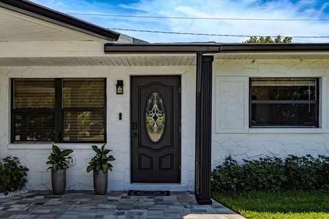 Single Family Residence in Indialantic FL 1848 Gulf Court 4.jpg