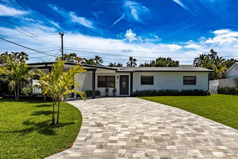 Single Family Residence in Indialantic FL 1848 Gulf Court 47.jpg