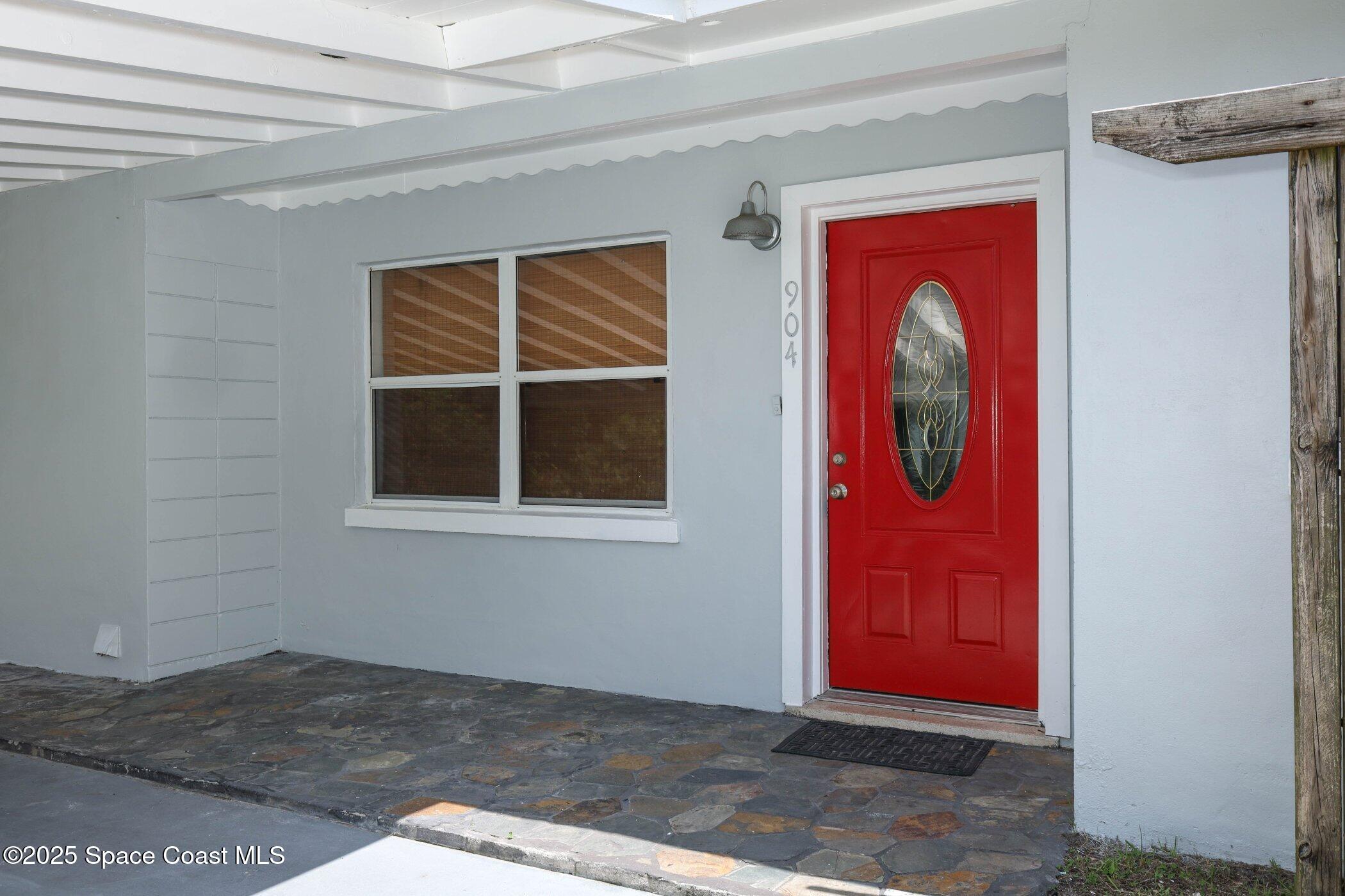 904 Hall Street