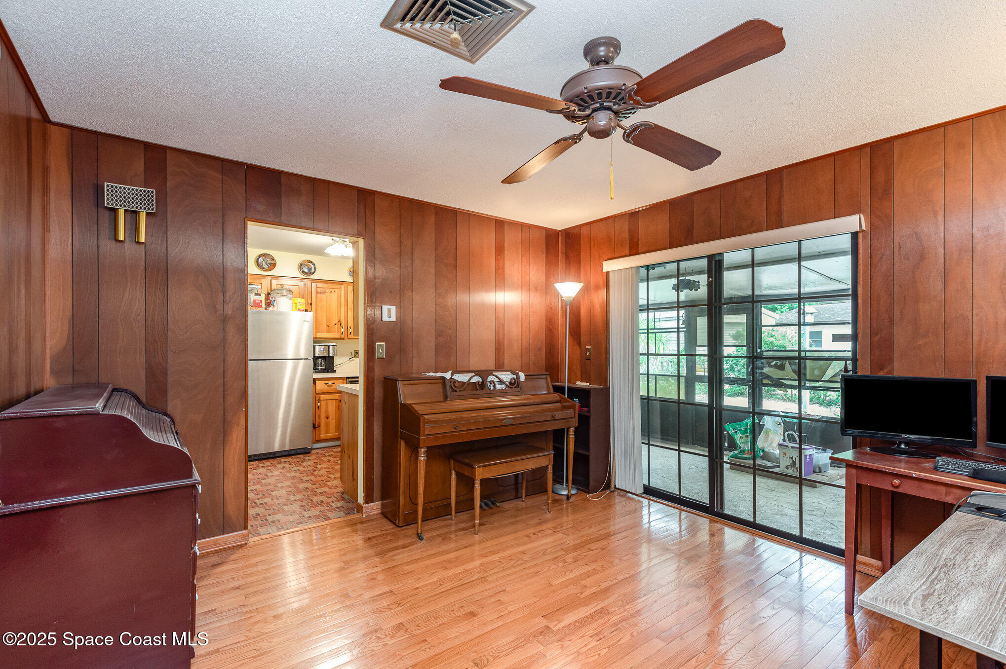 2645 Oakdale Court