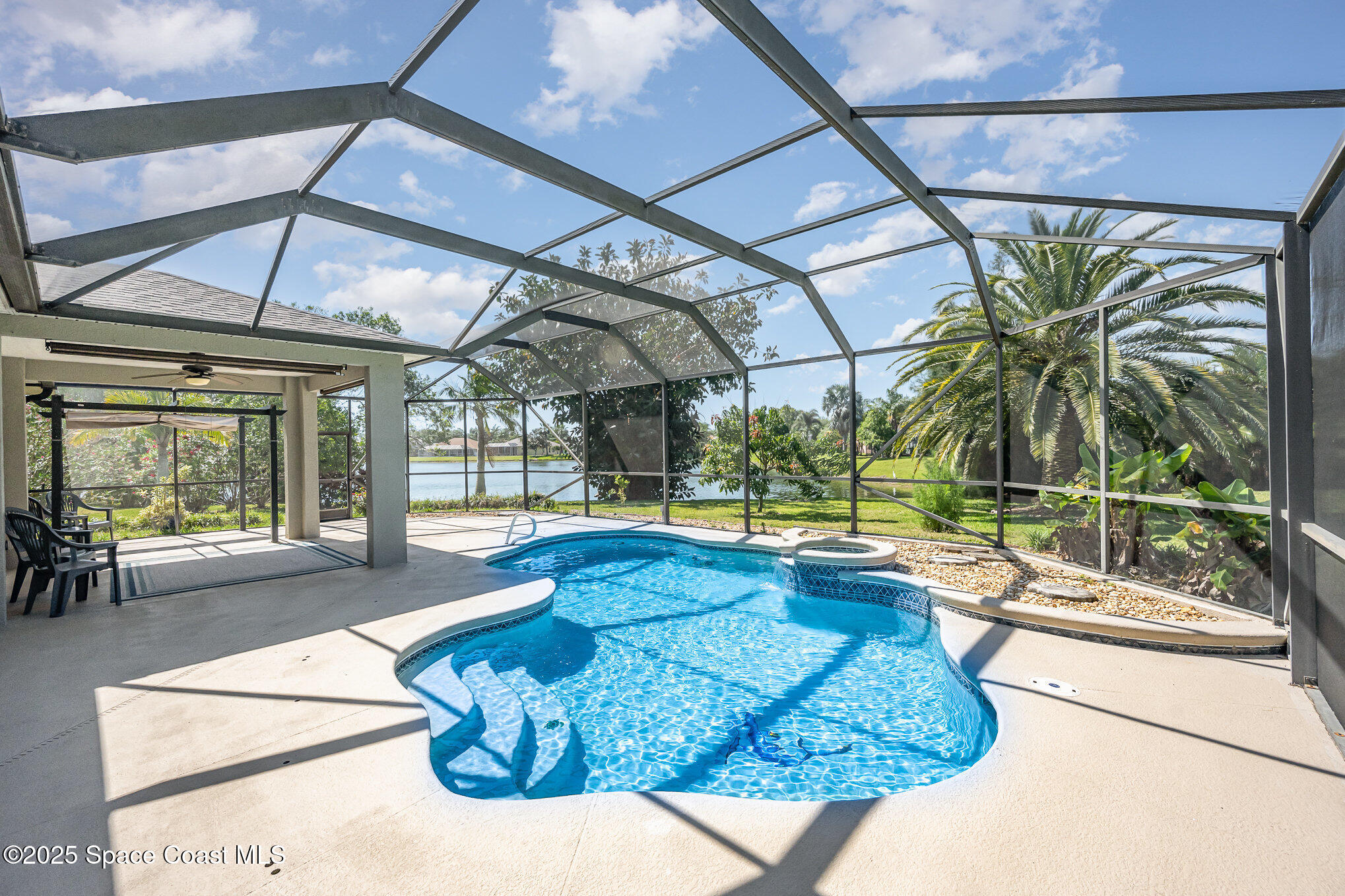 1534 Knoll Ridge Drive