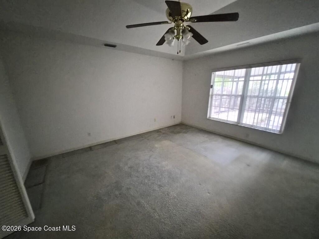 1470 Country Club Drive NE