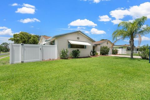 Single Family Residence in Titusville FL 980 Grant Road 17.jpg