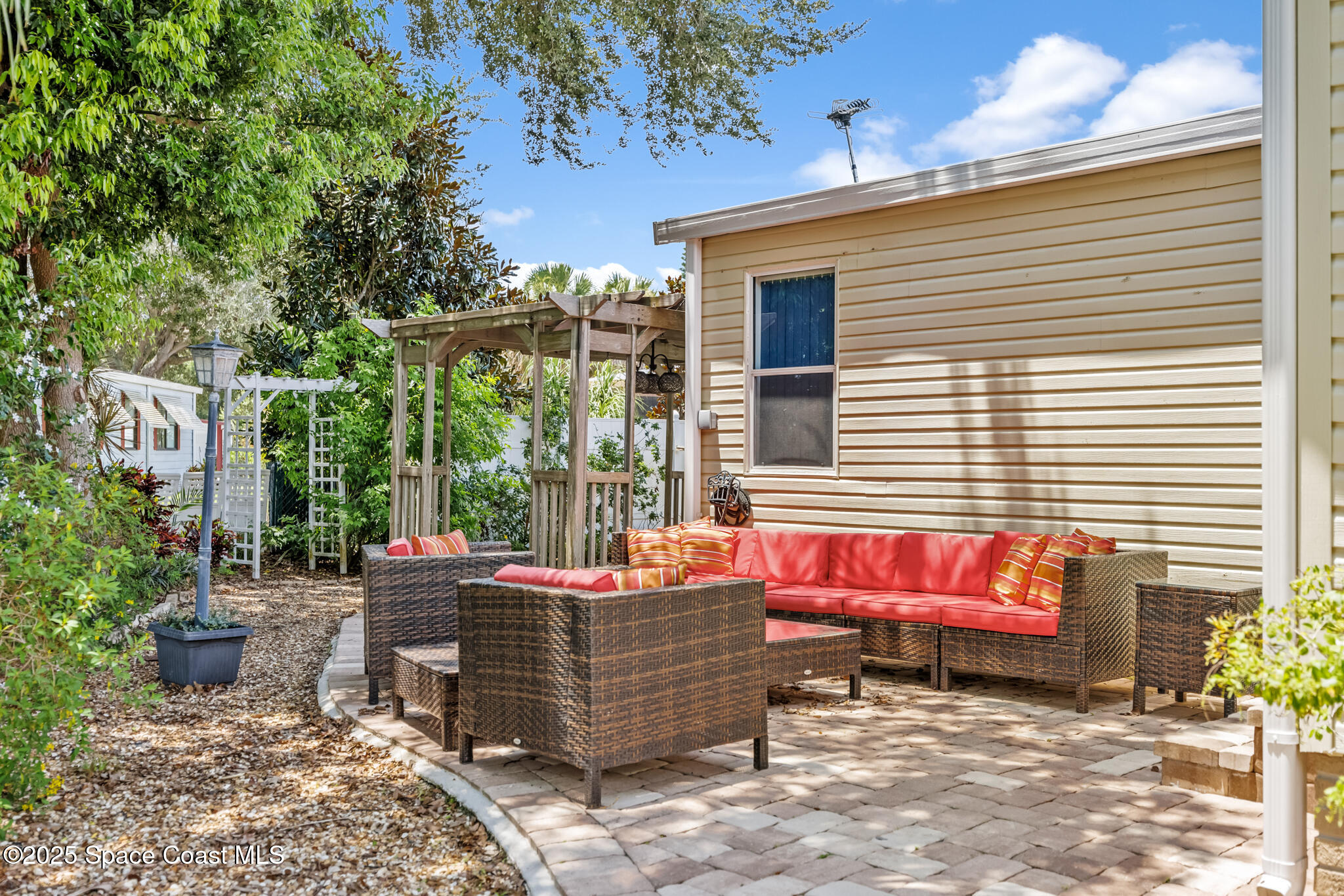 727 Periwinkle Circle