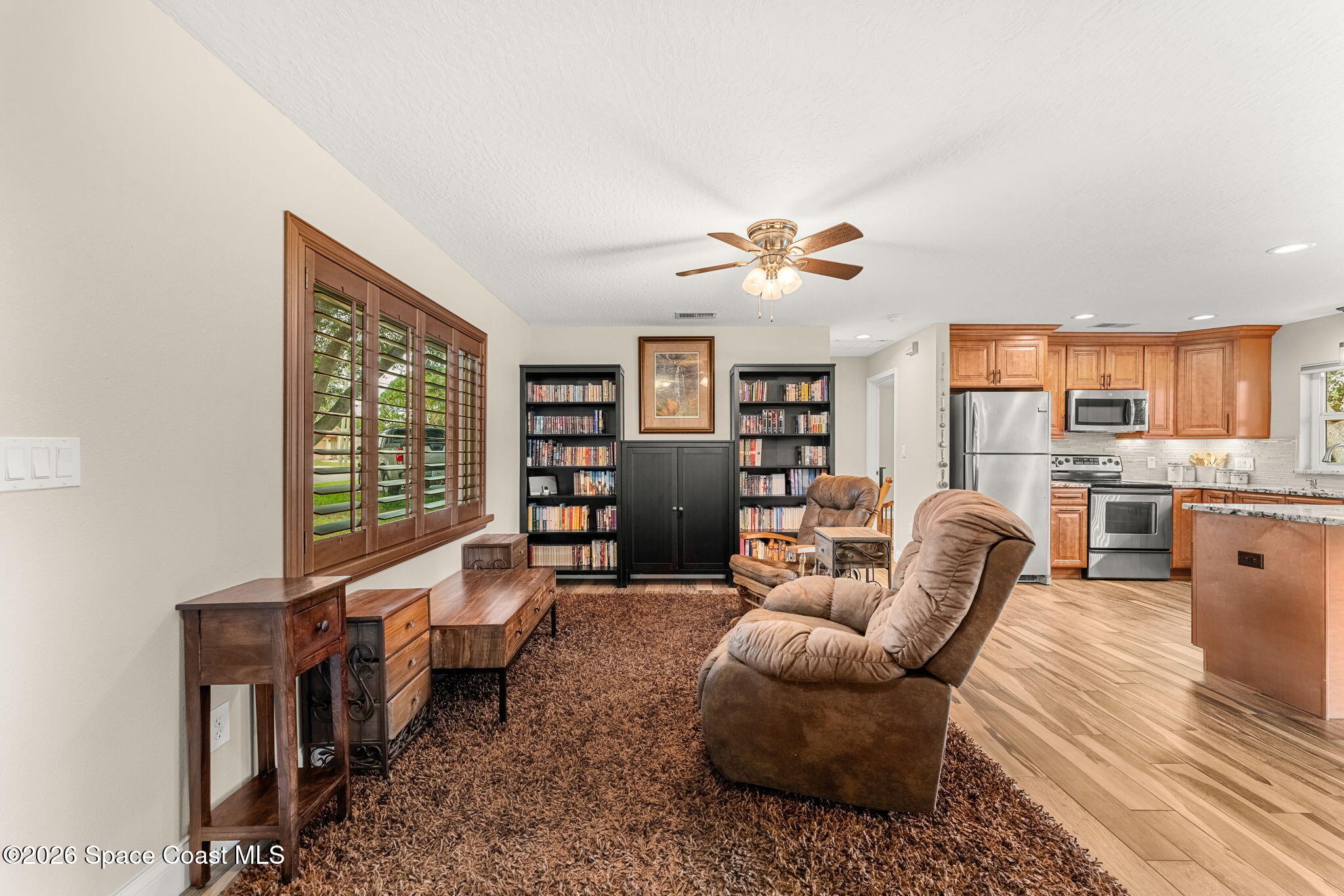 5687 Holden Road