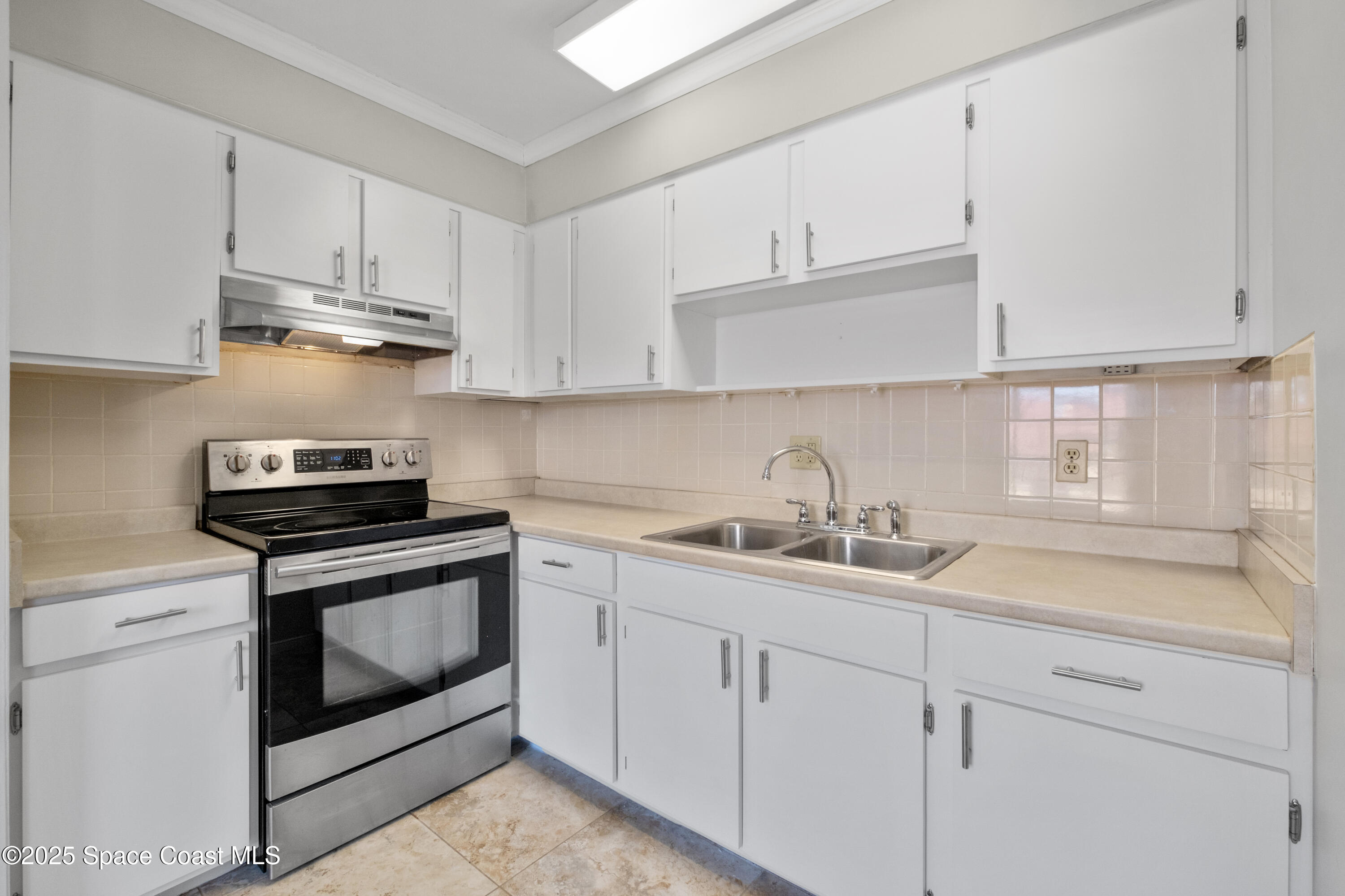 145 E Colonial Court D