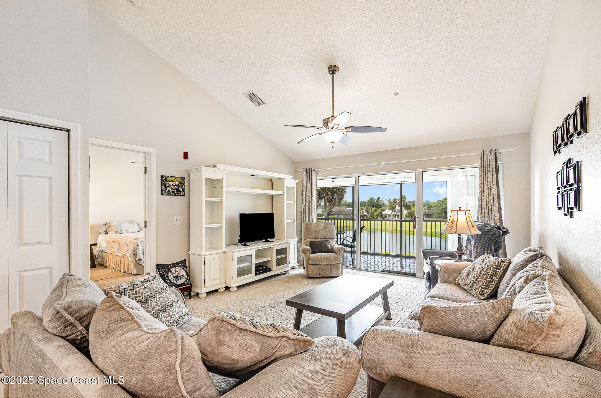 565 Shadow Wood Ln #334