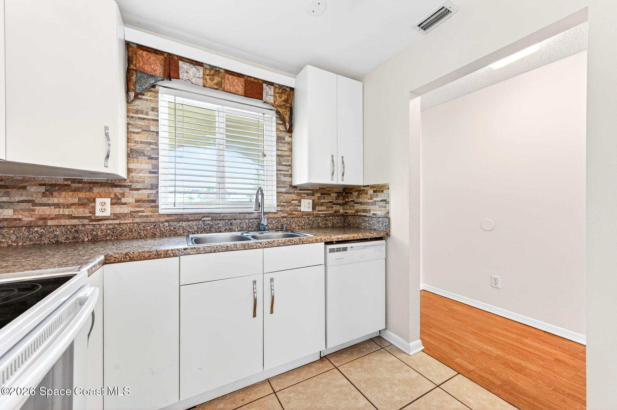 201 Saint Lucie Lane 810