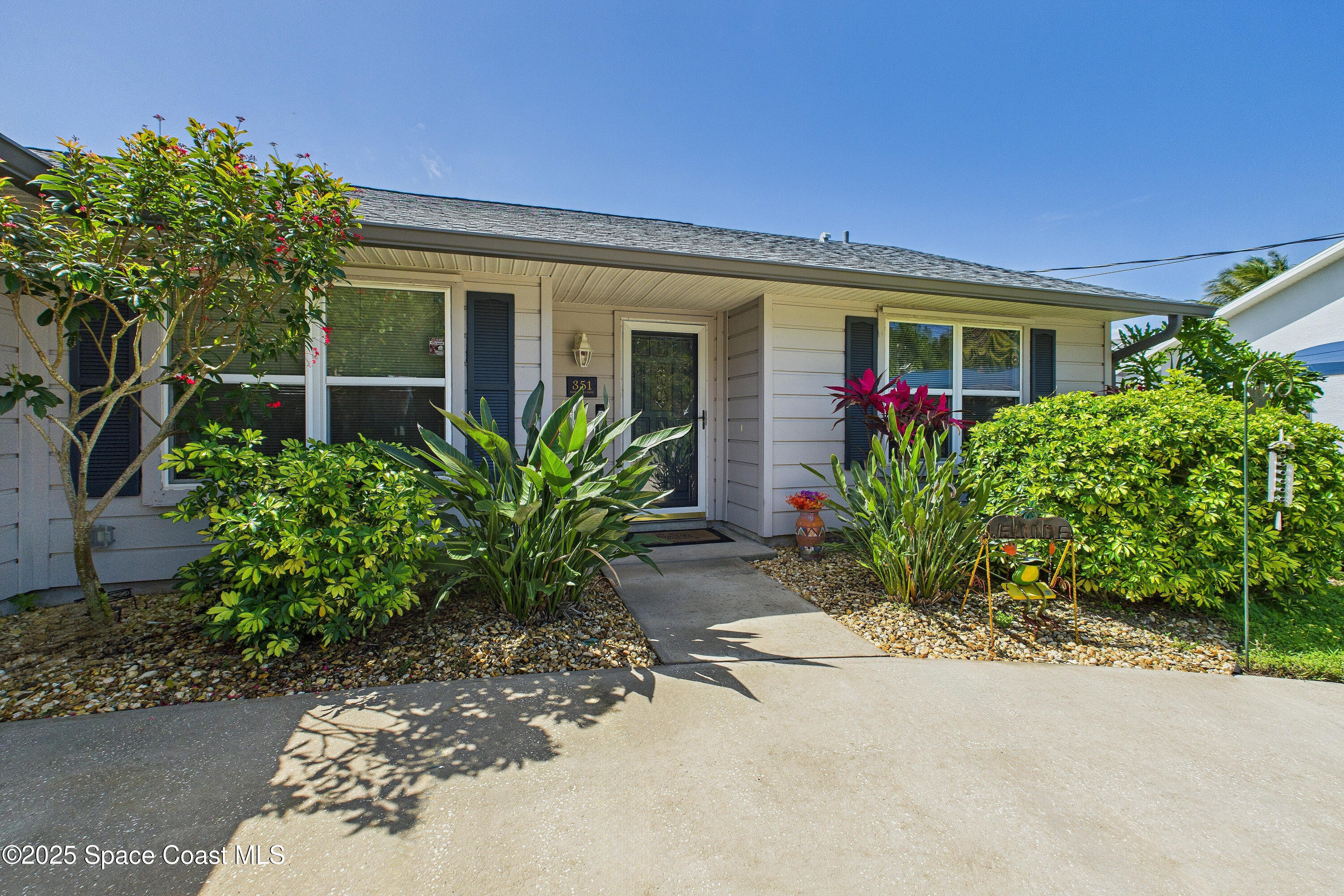 351 Nikomas Way