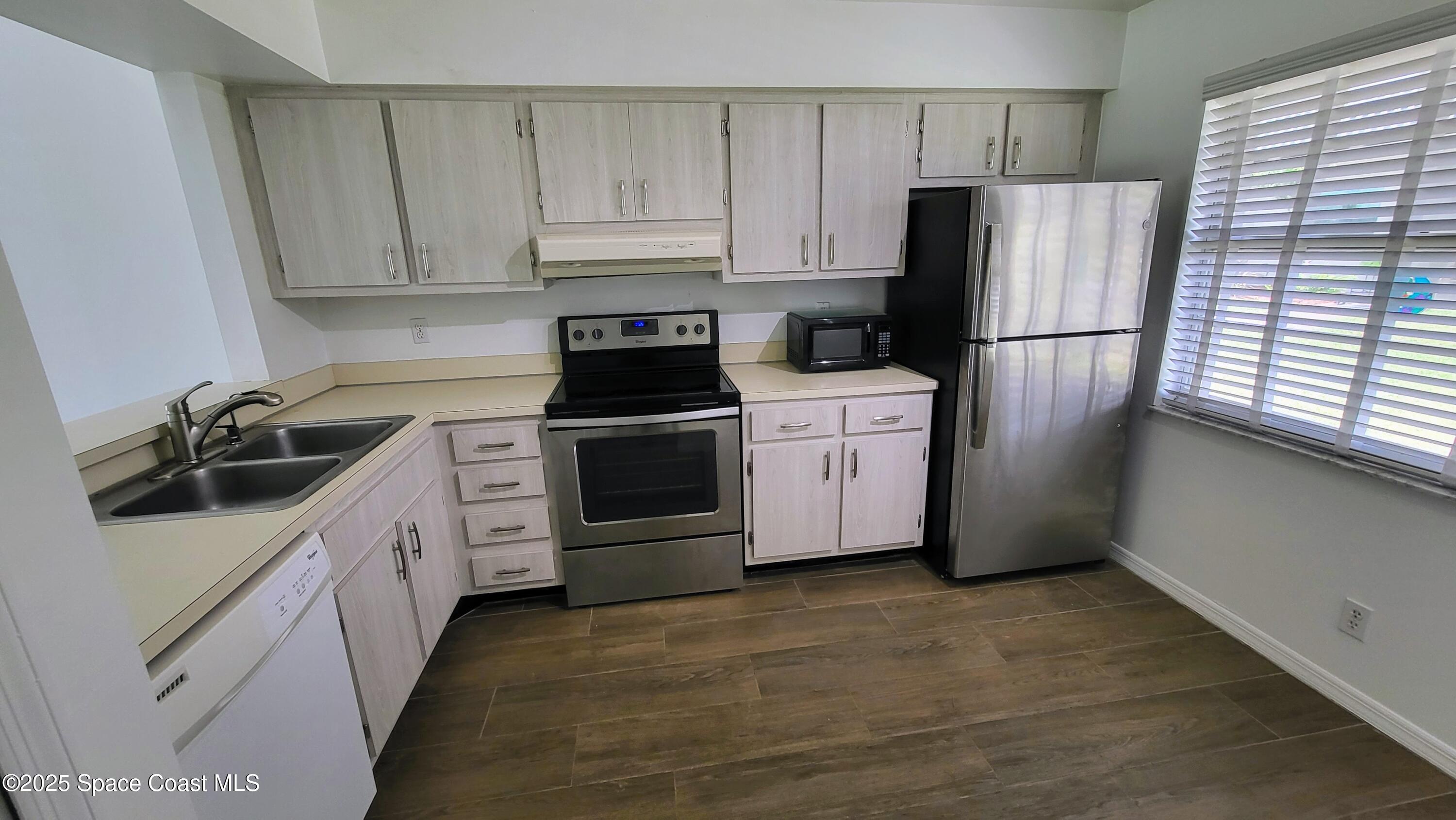 2016 N Grant Place N 101