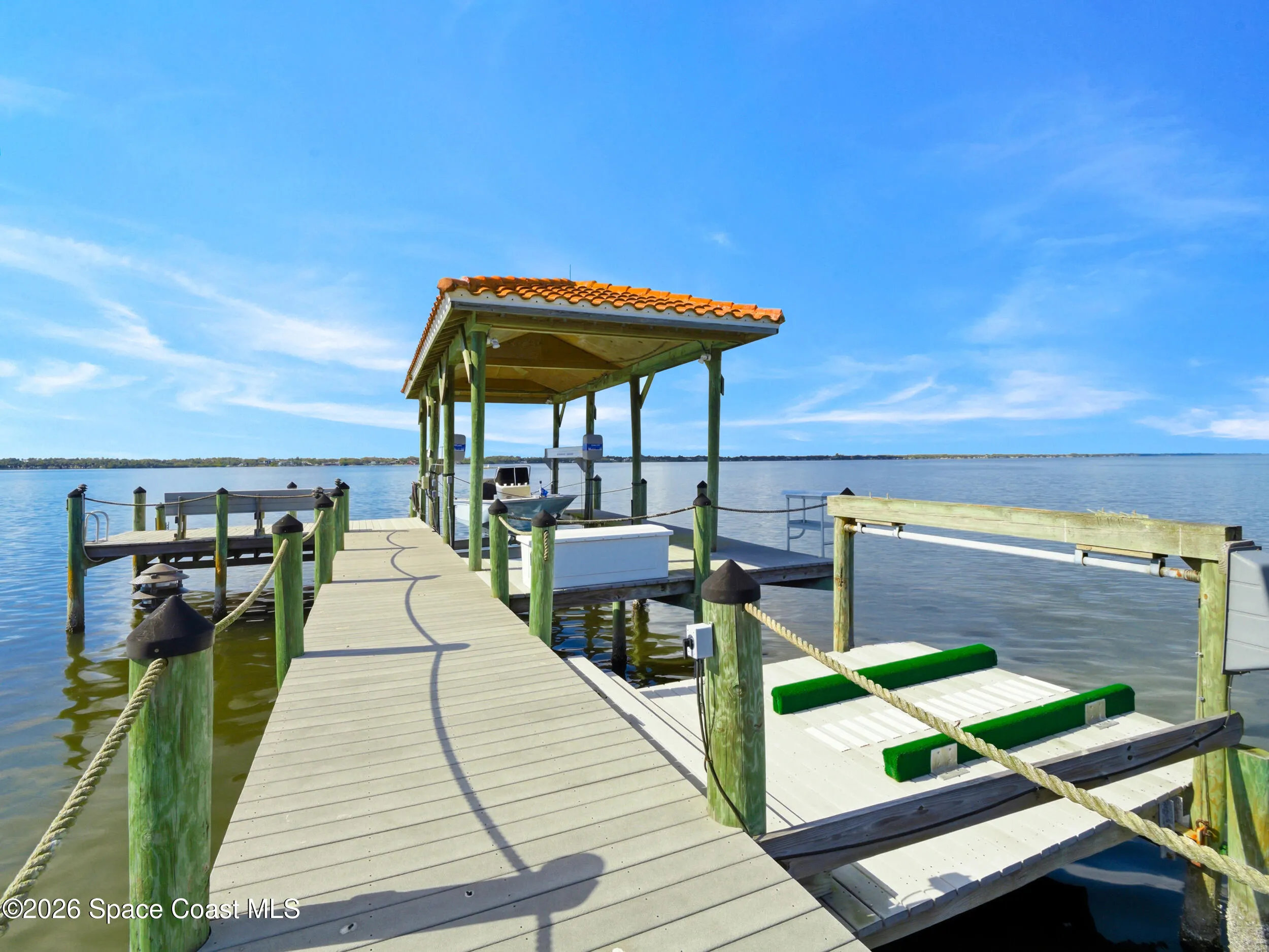 Merritt Island, Florida, 32952, United States, 5 Bedrooms Bedrooms, ,6 BathroomsBathrooms,Residential,Active,2009125