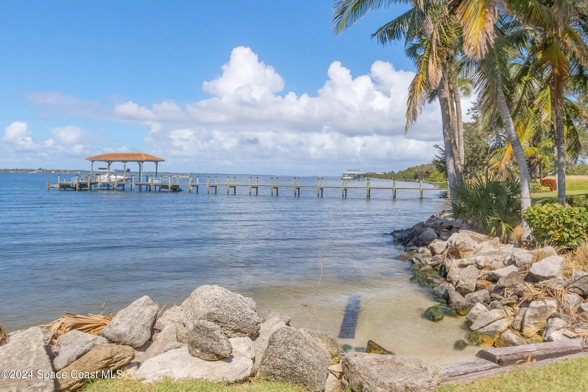 Merritt Island, Florida, 32952, United States, 5 Bedrooms Bedrooms, ,6 BathroomsBathrooms,Residential,Active,2009125