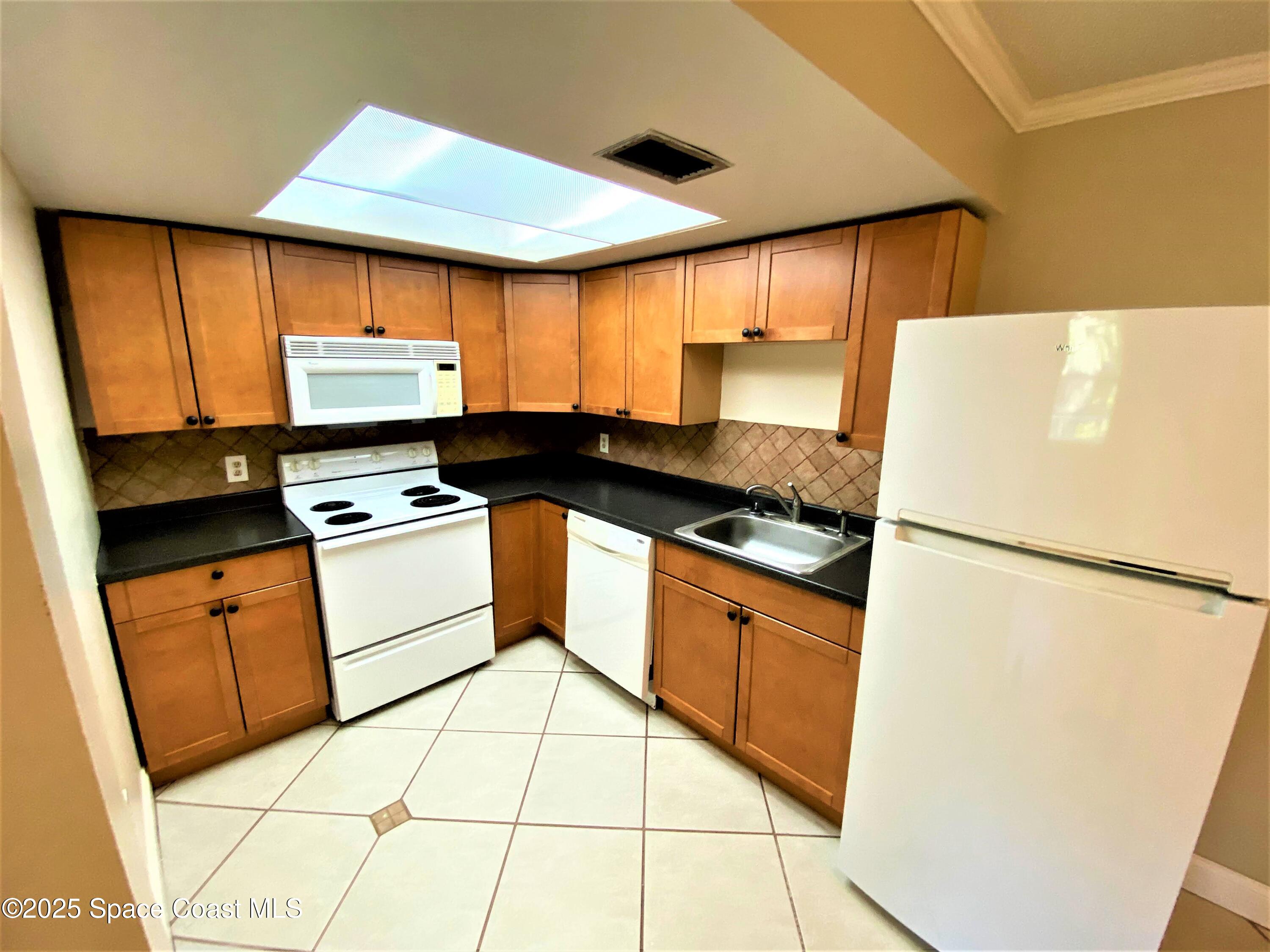 261 Cape Shores Circle 18i