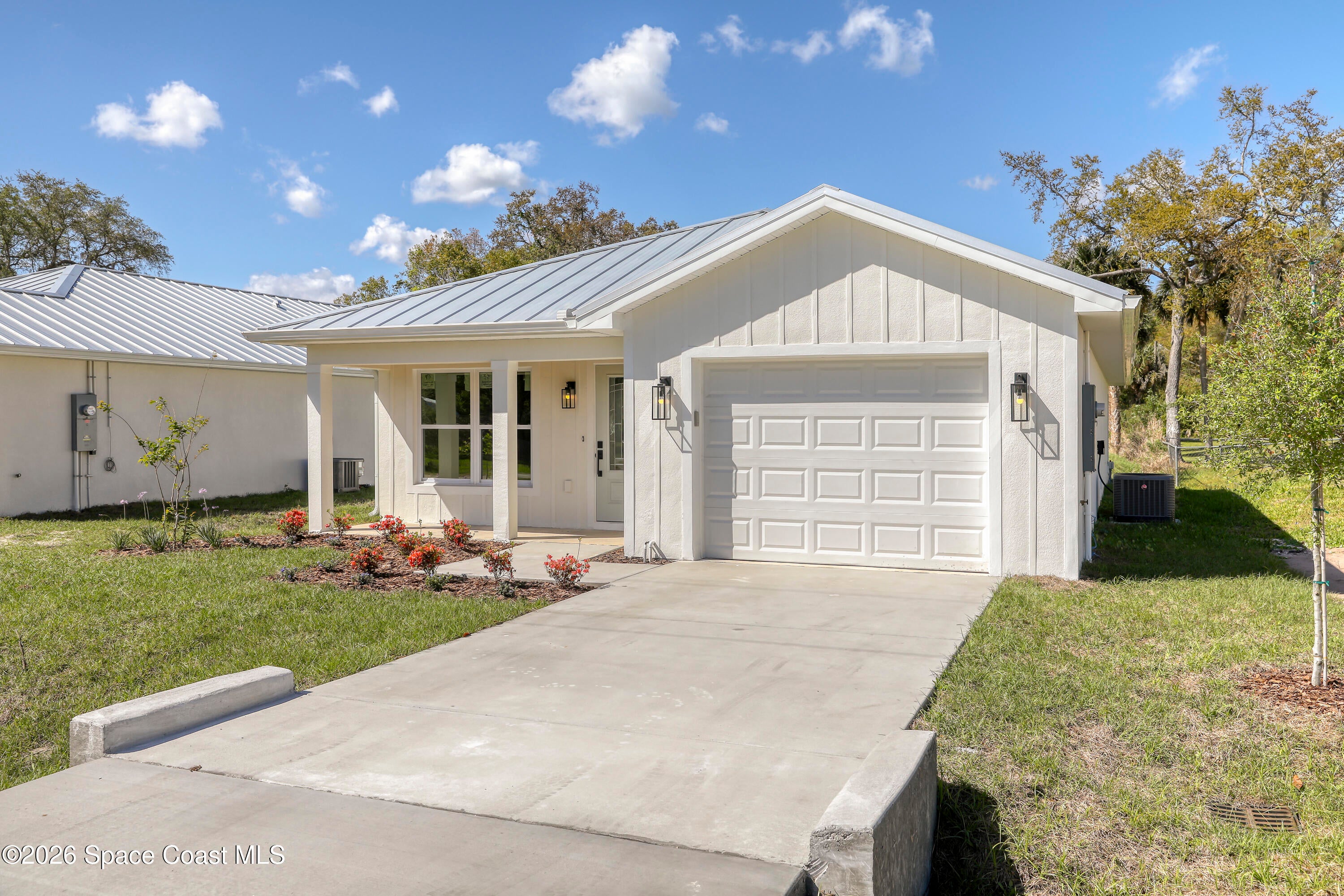 5816 Hammock Street