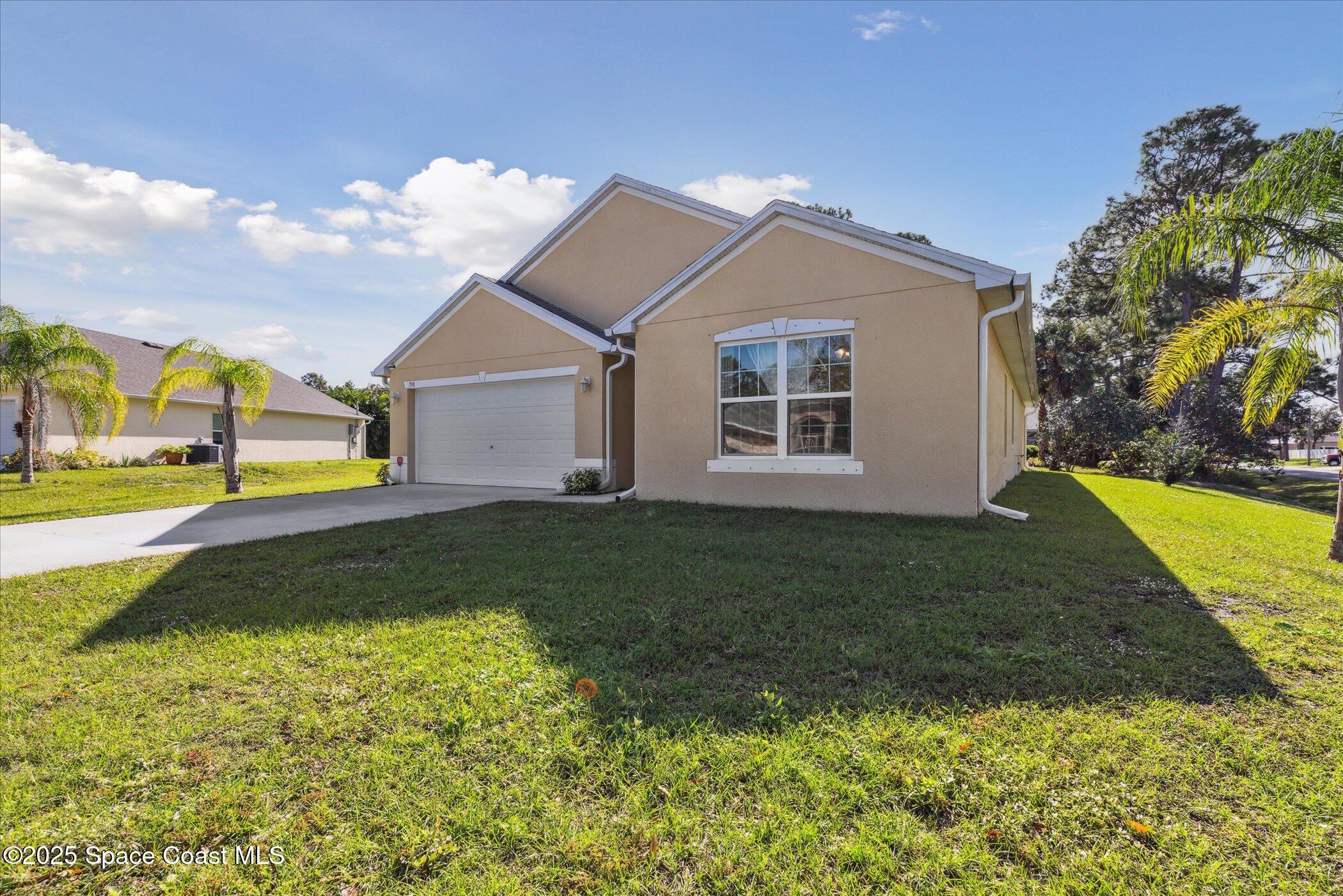798 Tuxedo Terrace