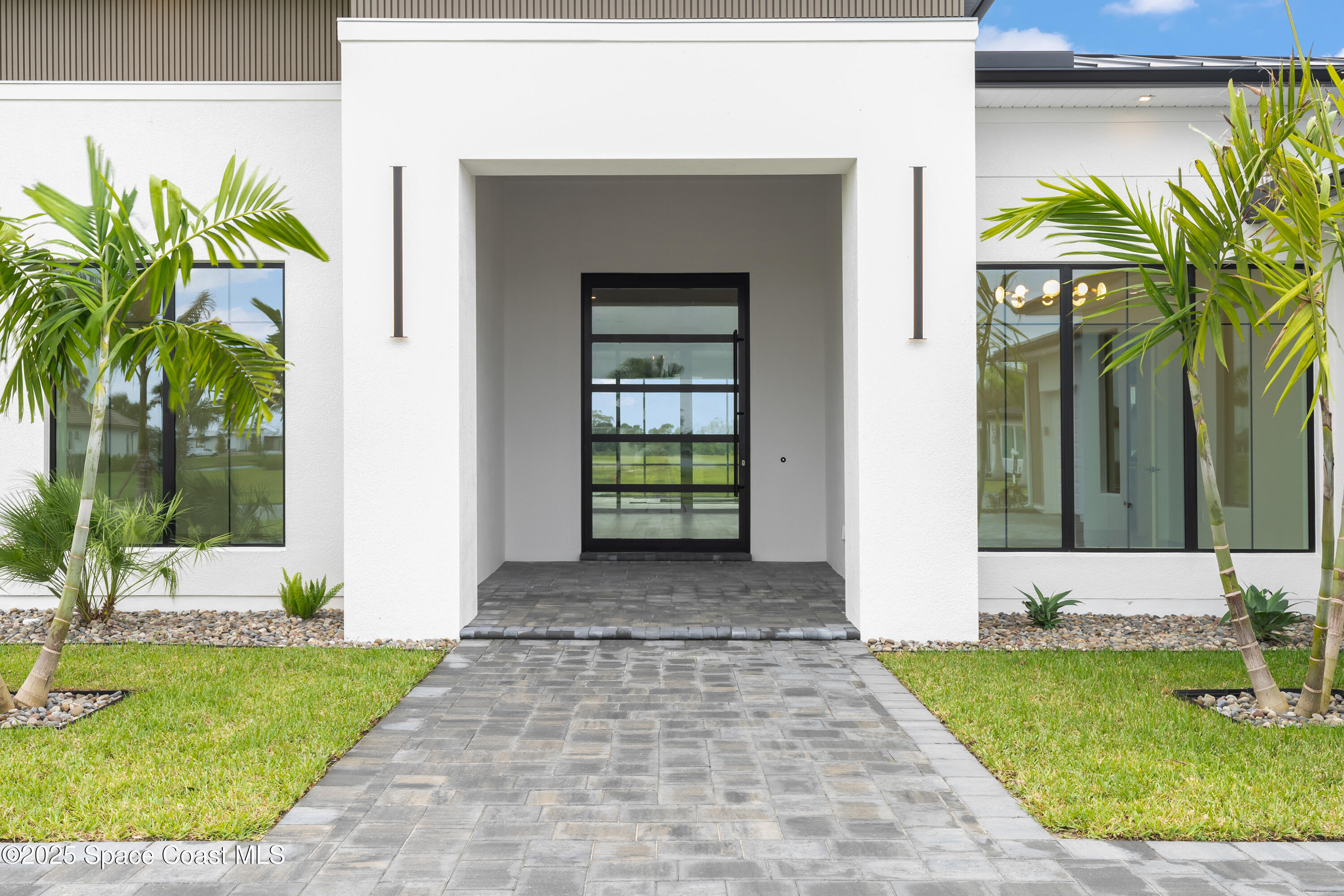 3759 Lake Adelaide Place