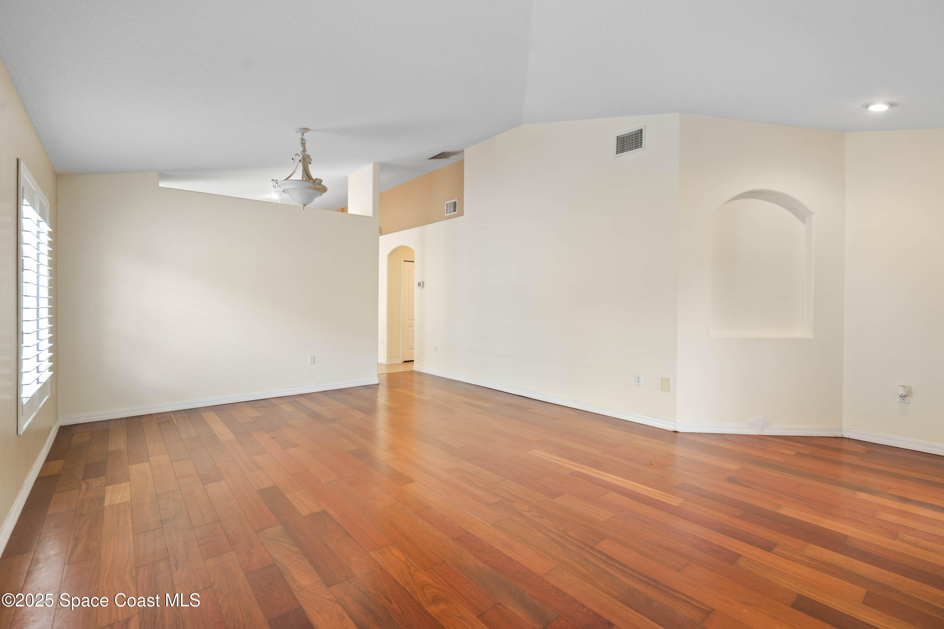 741 Indian Oaks Drive