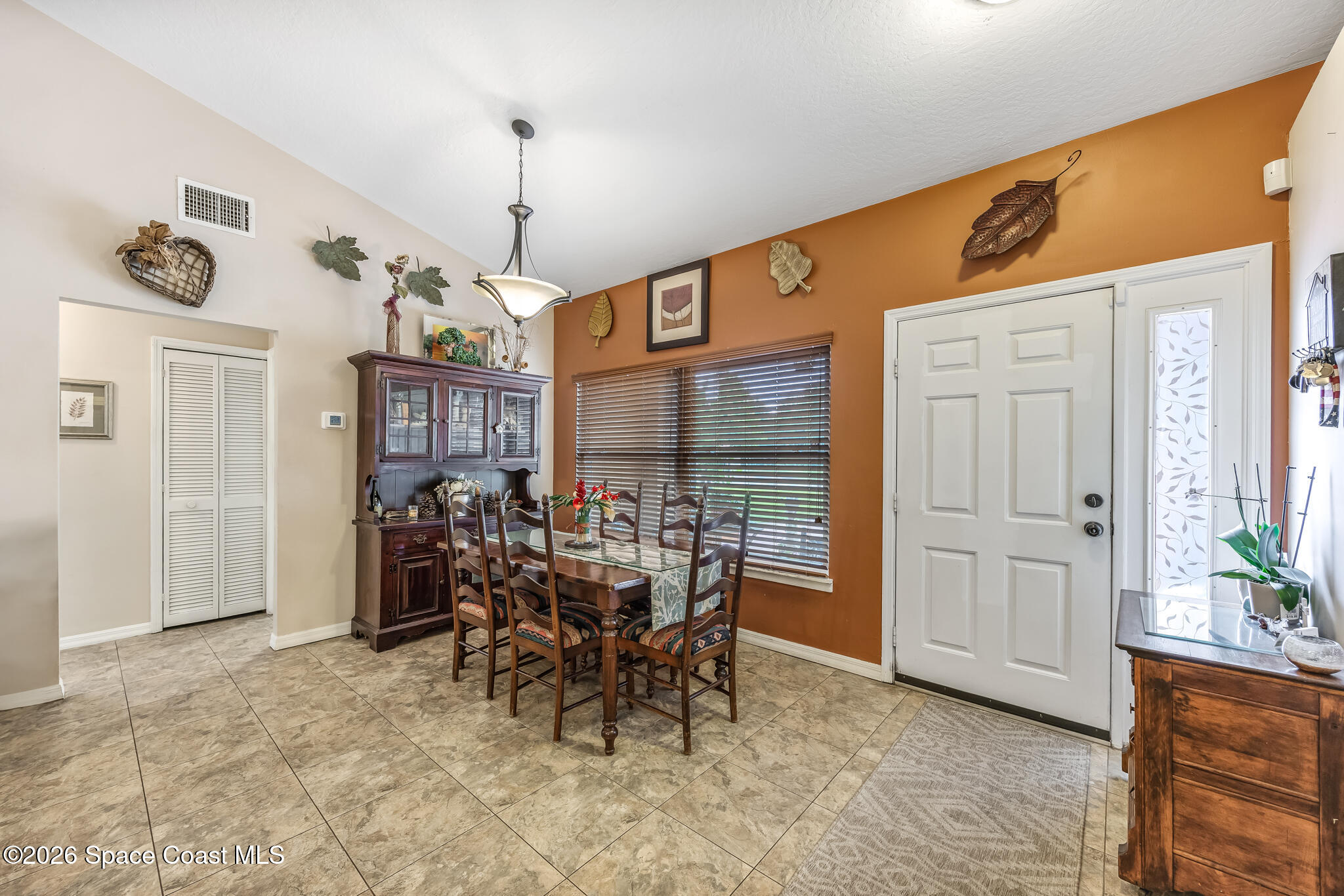 2000 Sun Valley Street