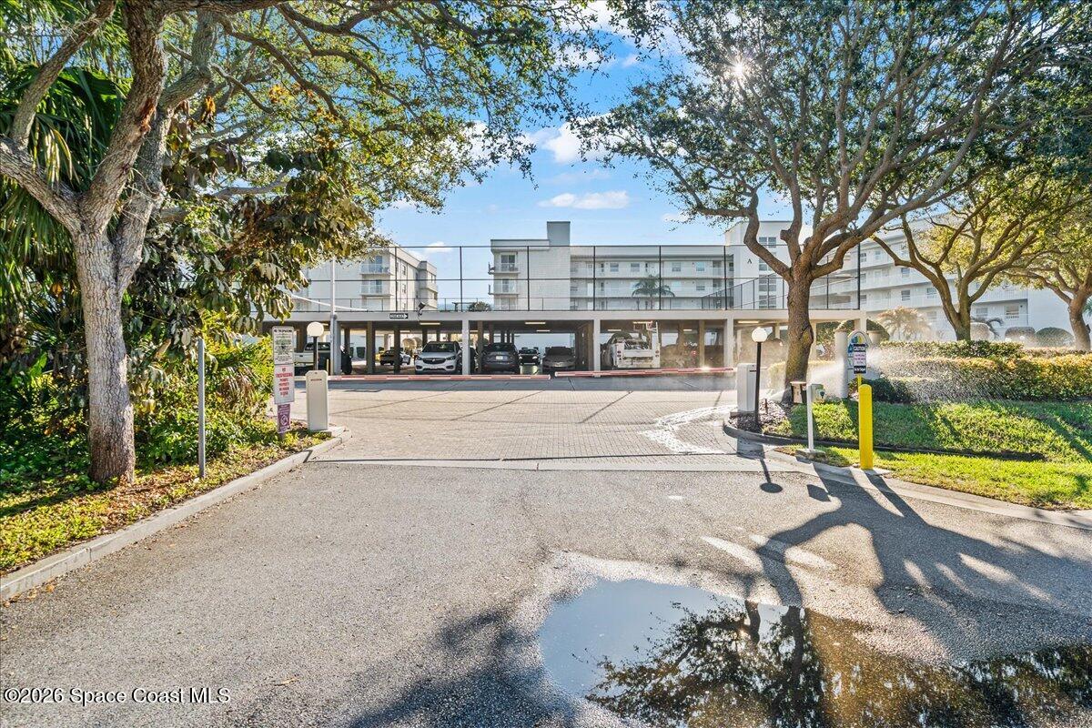 8700 Ridgewood Avenue Ph2a