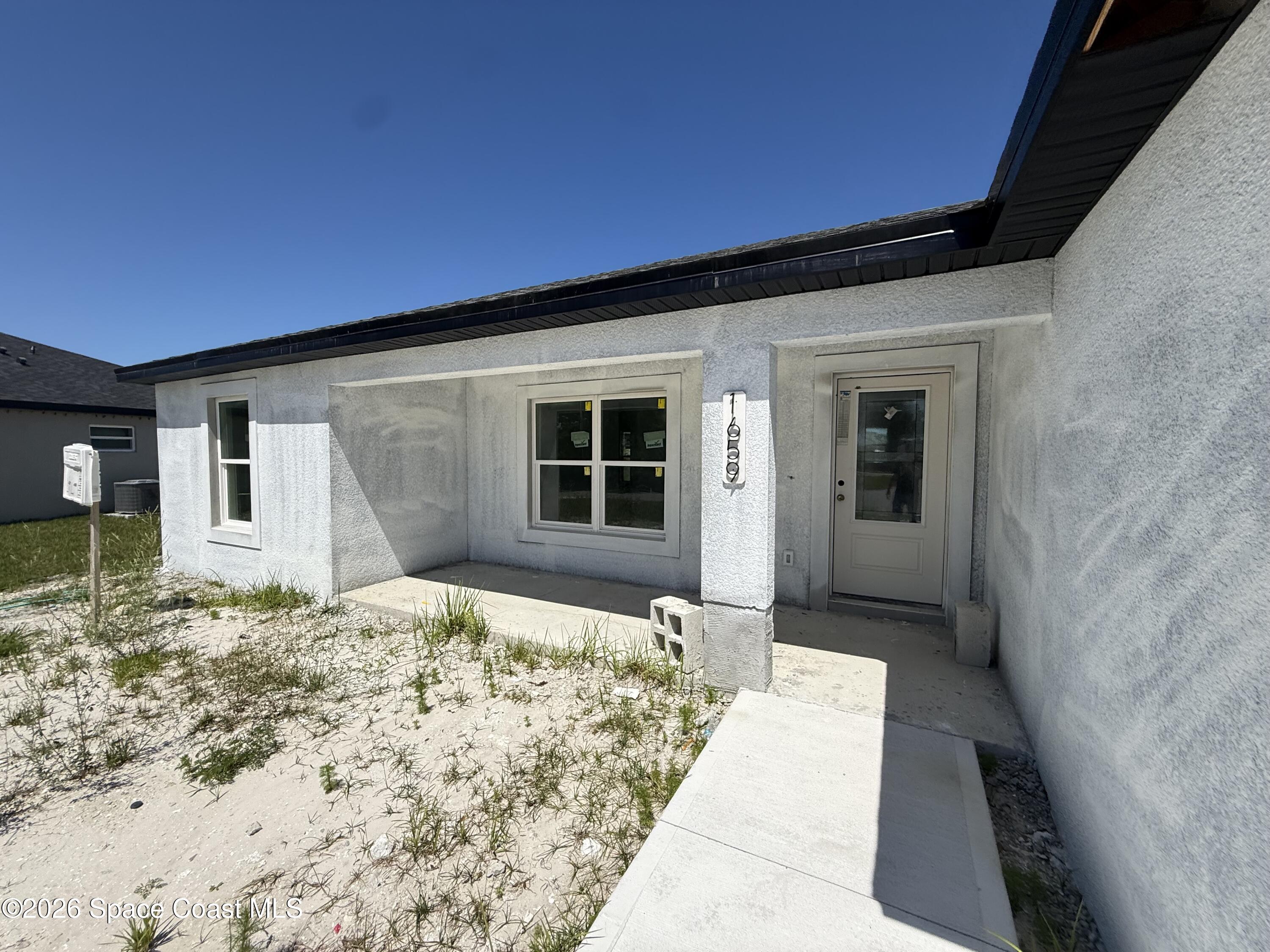 1659 Windsor Avenue SE