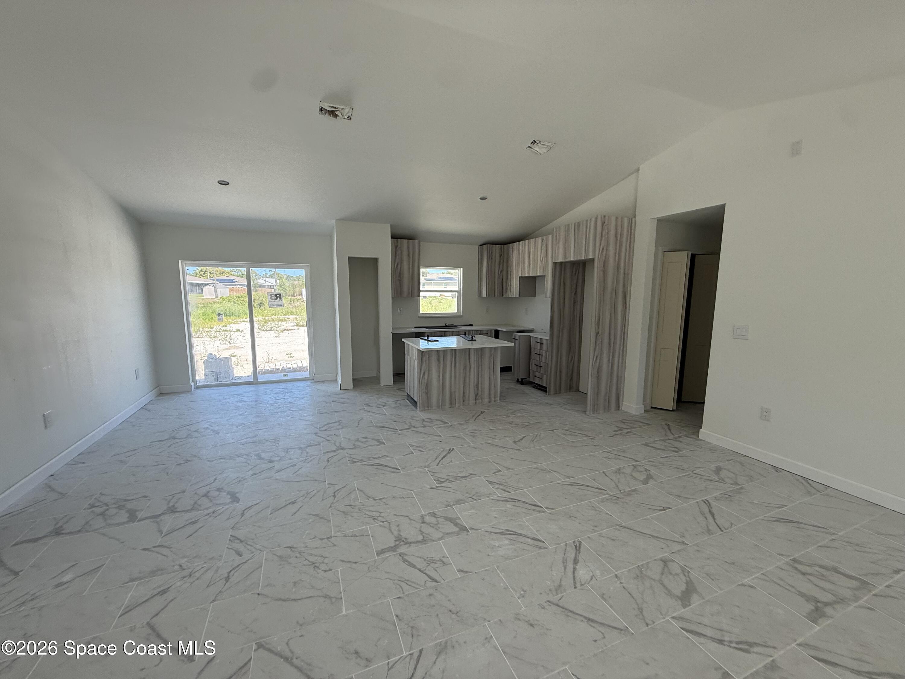 1659 Windsor Avenue SE