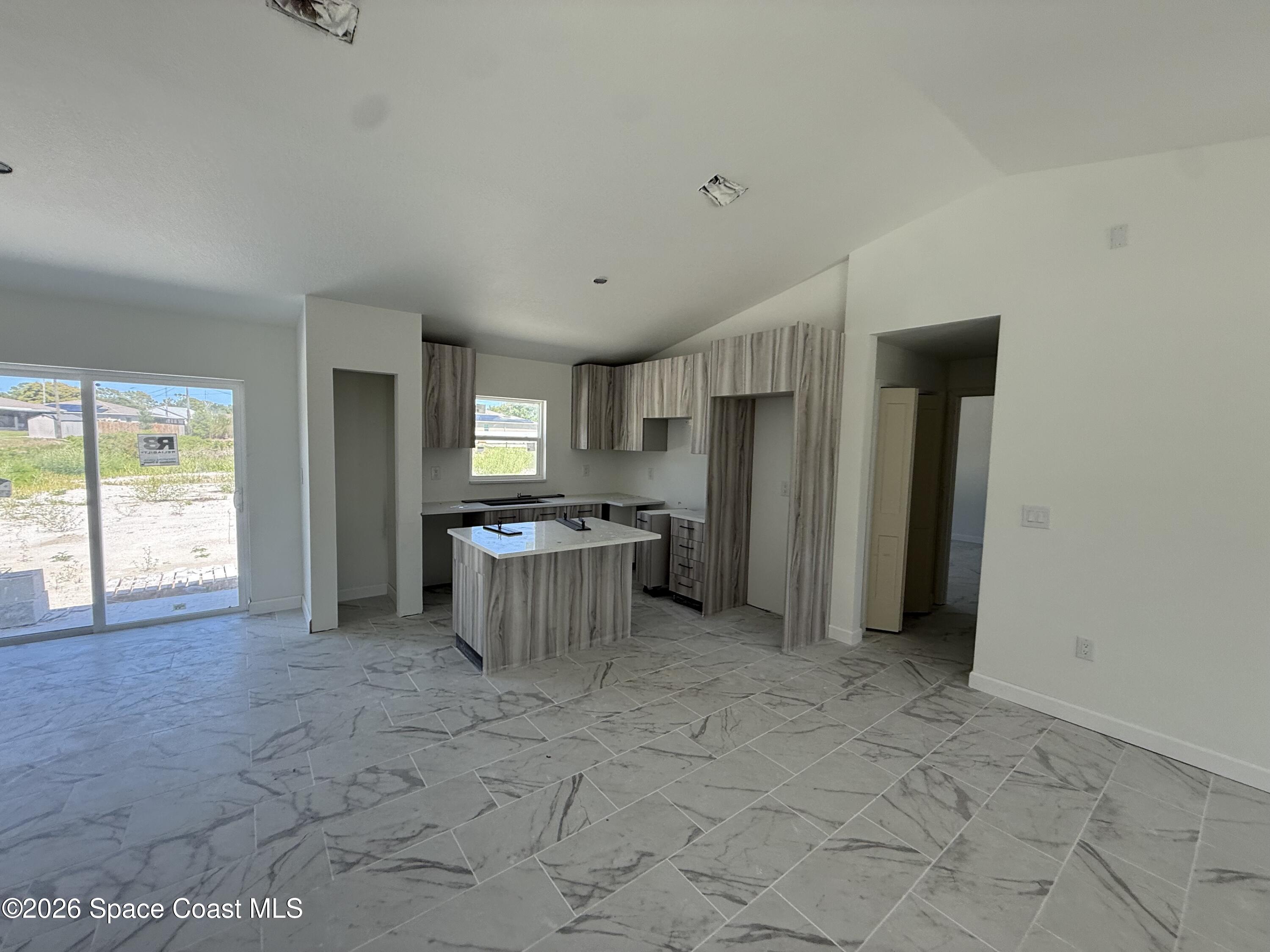 1659 Windsor Avenue SE