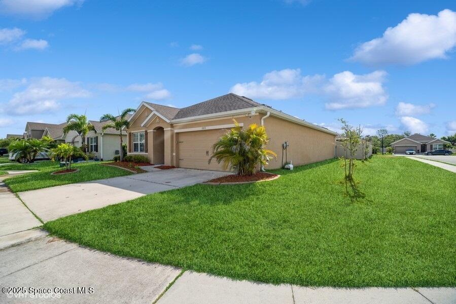 1055 Newton Circle