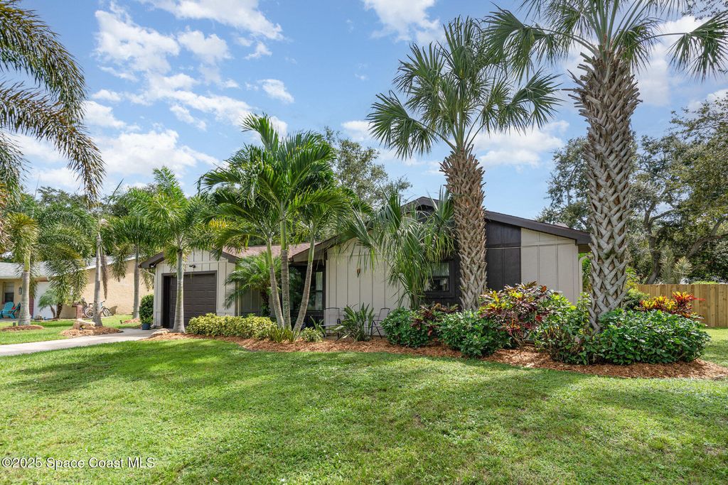 Photo of 1650 Alpha Street NE, Palm Bay, FL 32907 (MLS # 1058536)