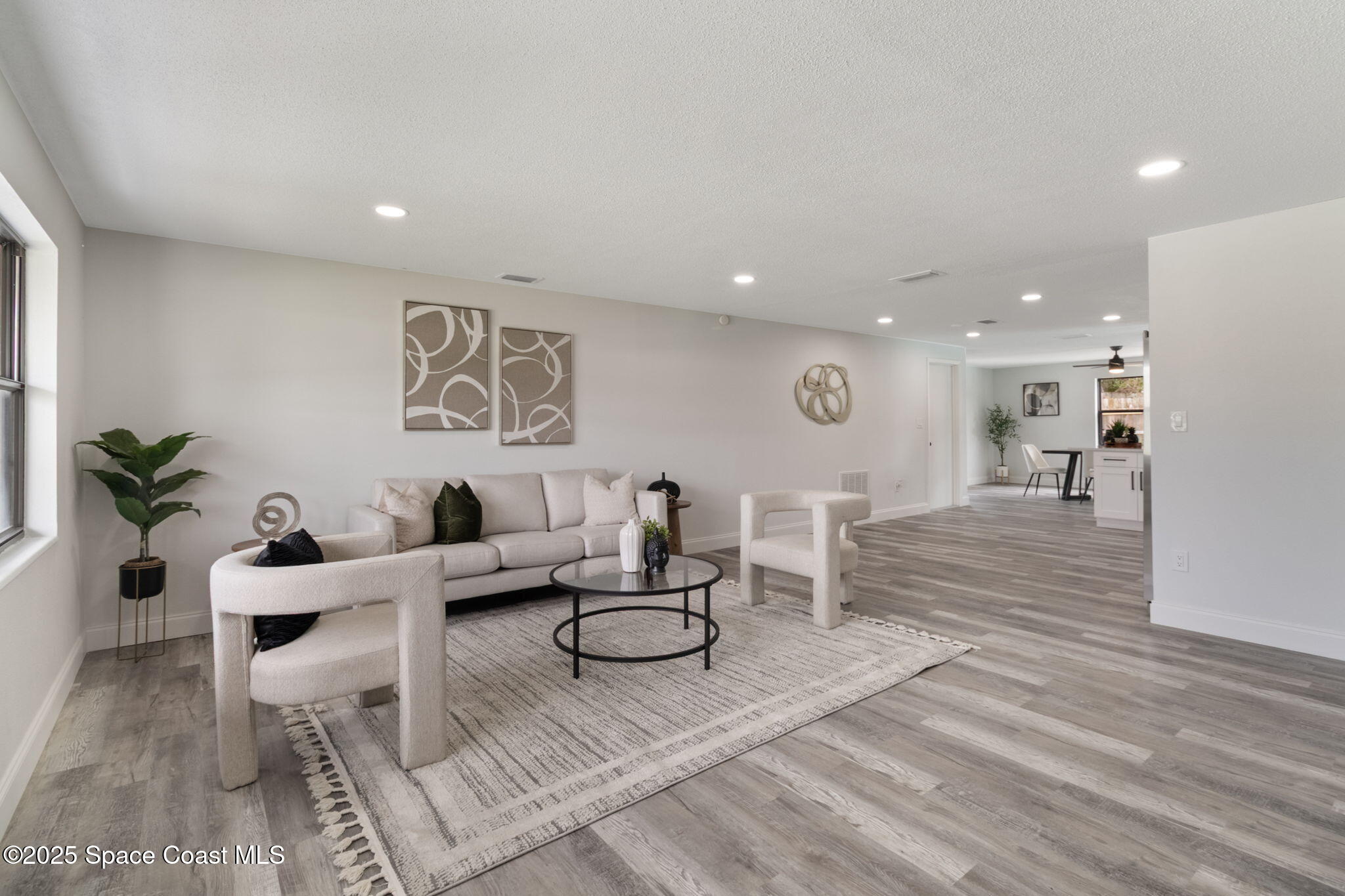 1462 Windward Drive