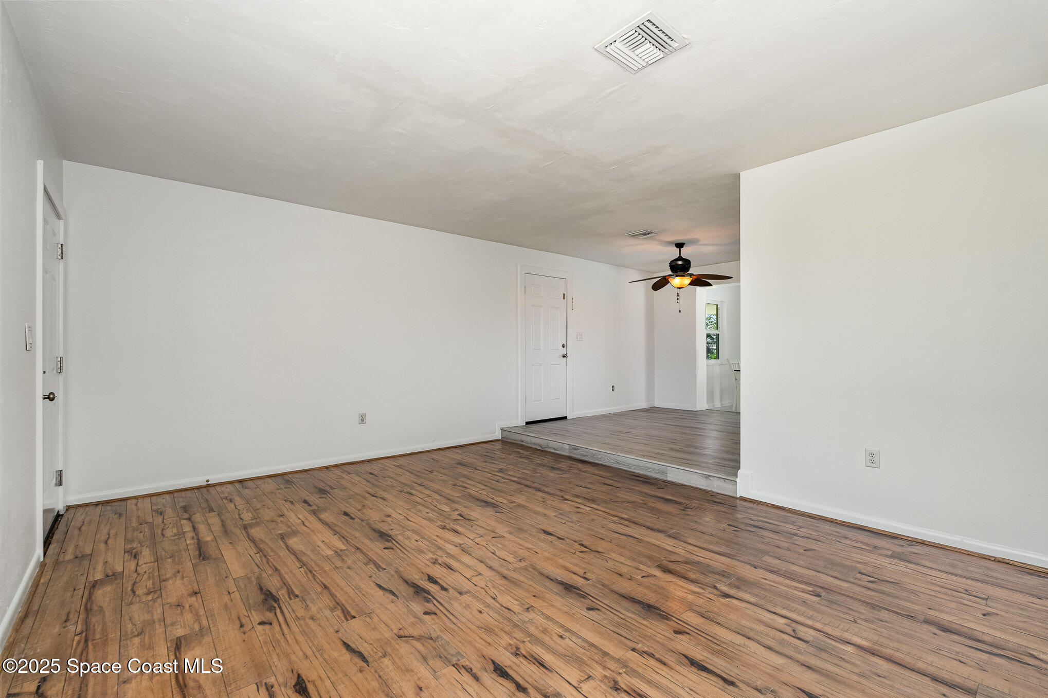 400 Cassia Boulevard