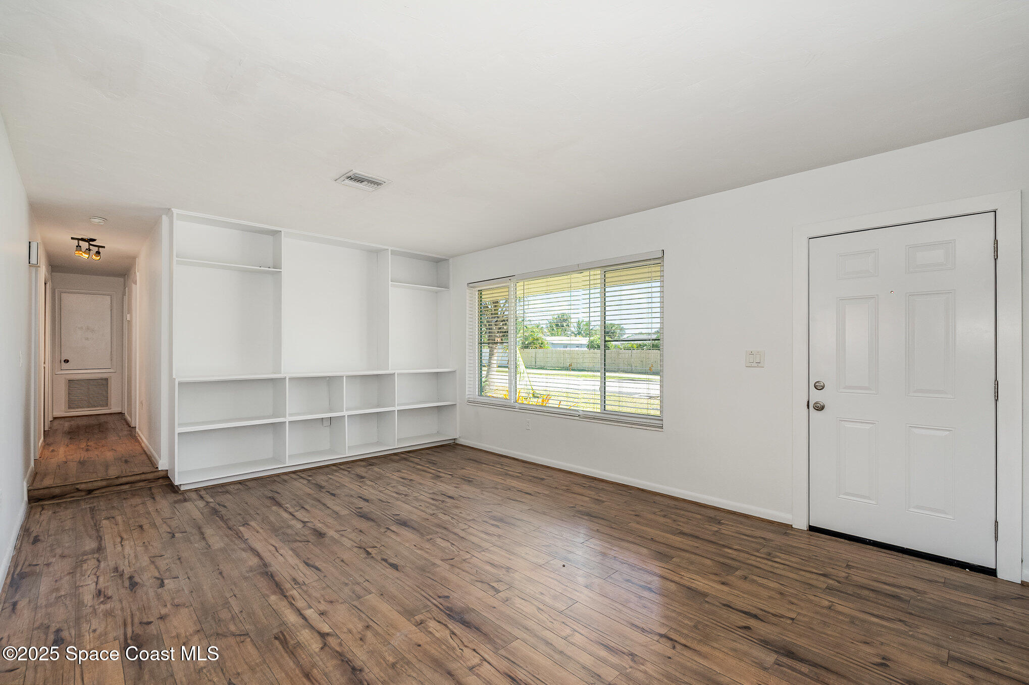 400 Cassia Boulevard
