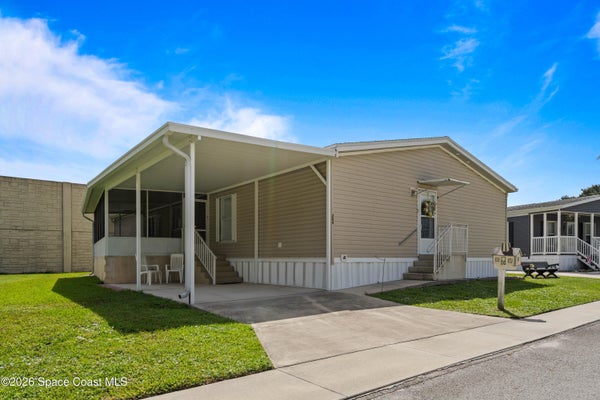 264 HOLIDAY PARK BLVD NE, PALM BAY, FL 32907 - Image b8bd83d060f9aa48aaafbc23e76e5f75/1508242872
