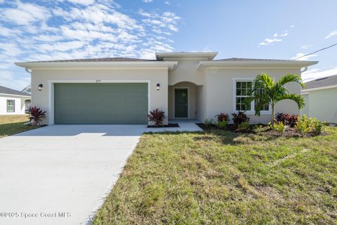 Photo of 2347 Hagoplan Avenue SW, Palm Bay, FL 32908 (MLS # 1069154)