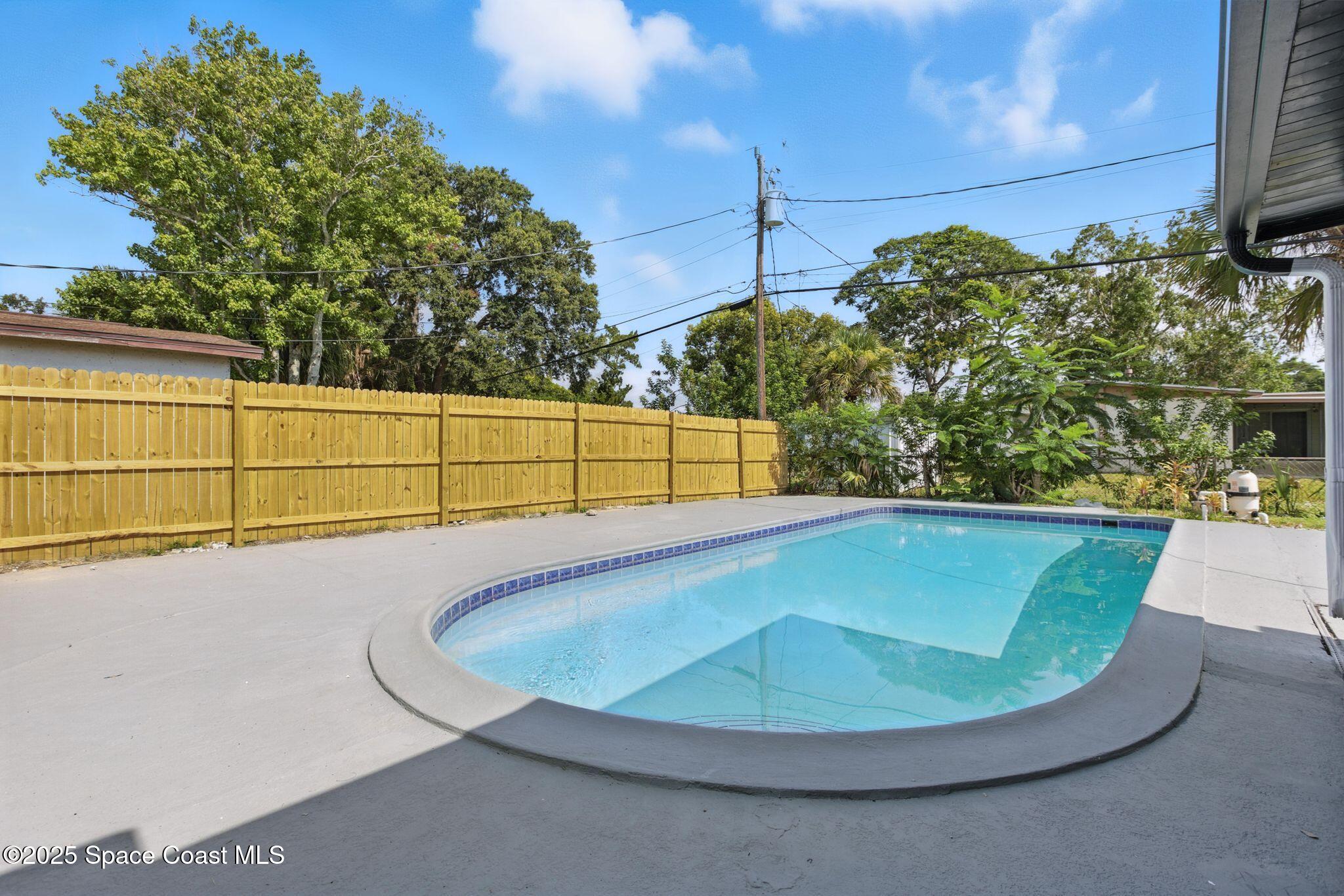 1810 Dixon Boulevard