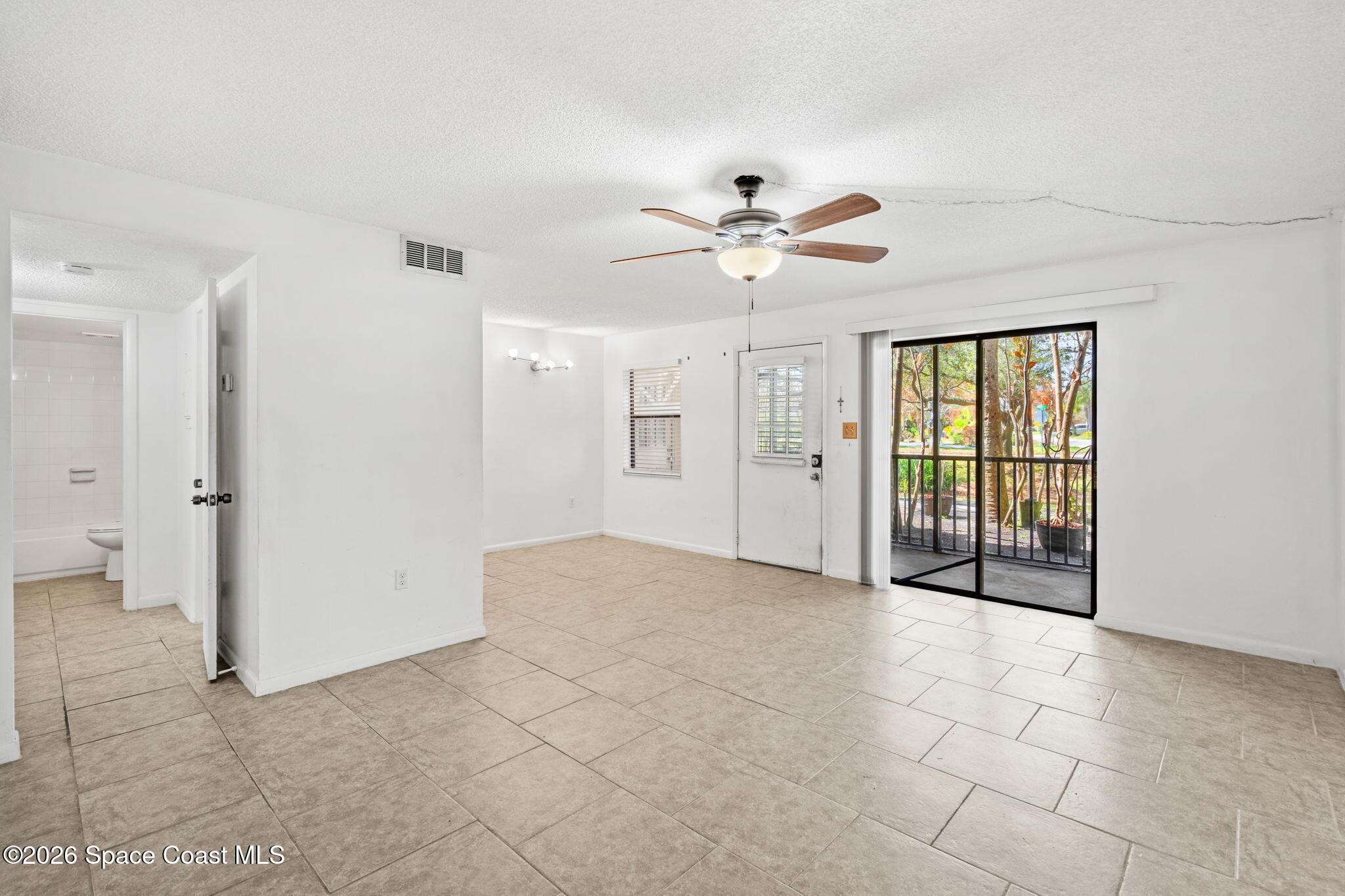 500 Catalina Road 402