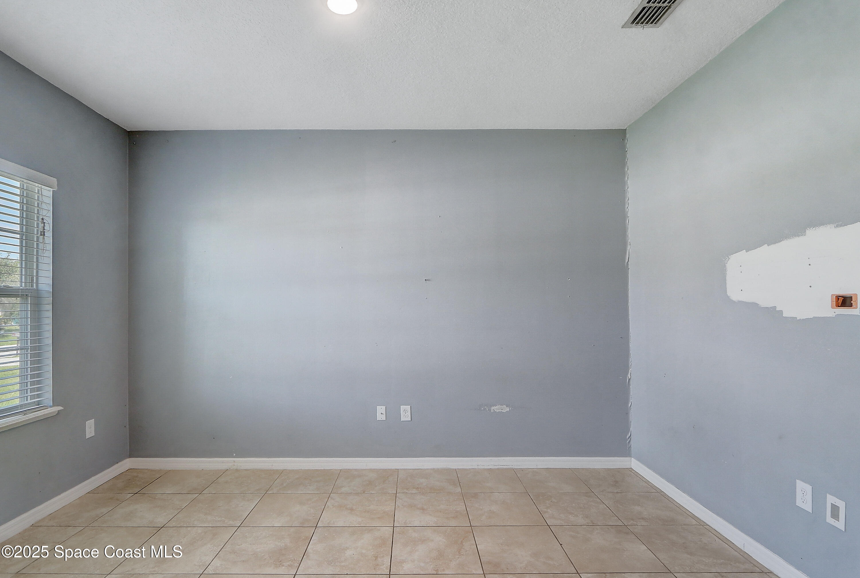 771 Taluga Avenue SE