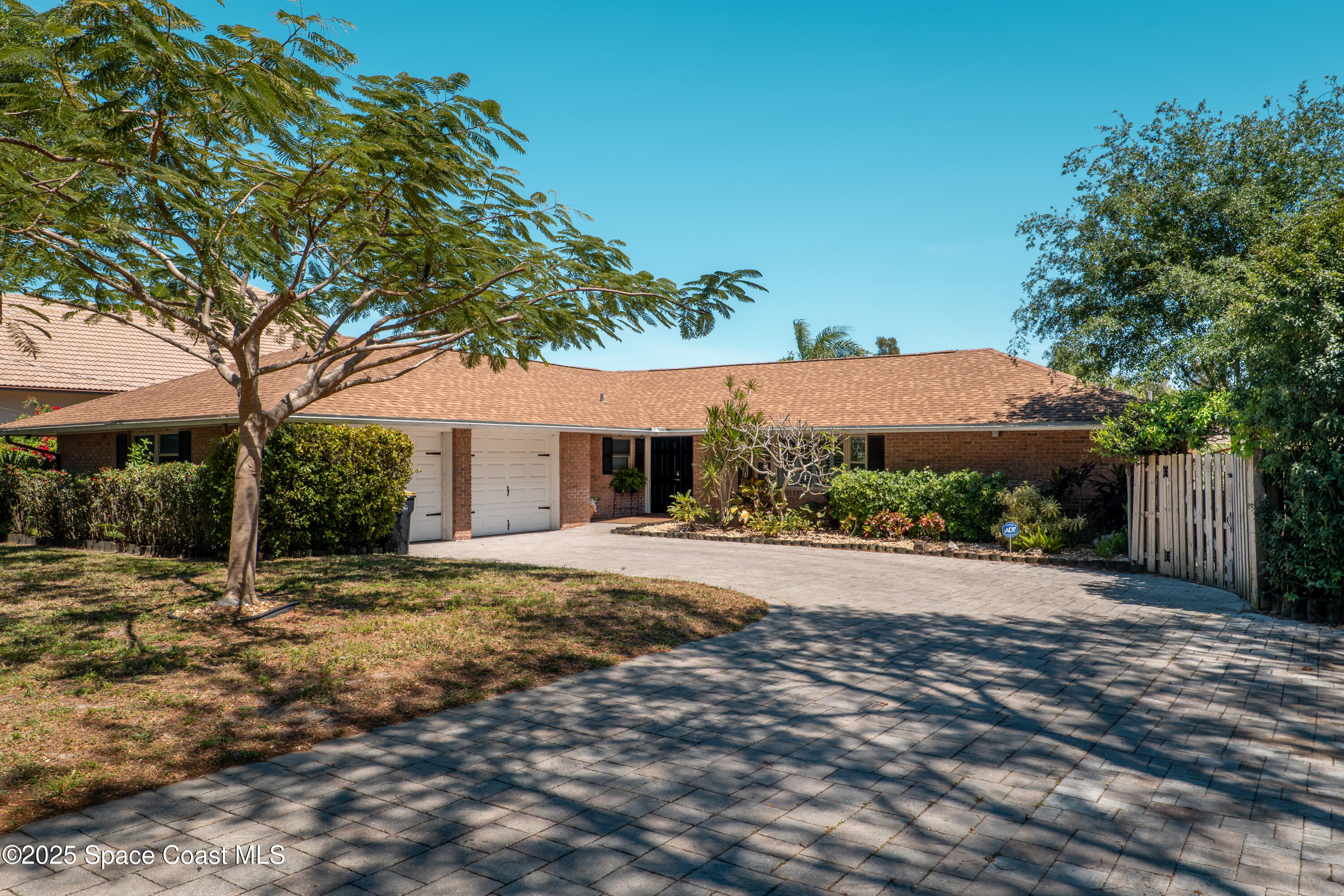 1021 Sunswept Road NE